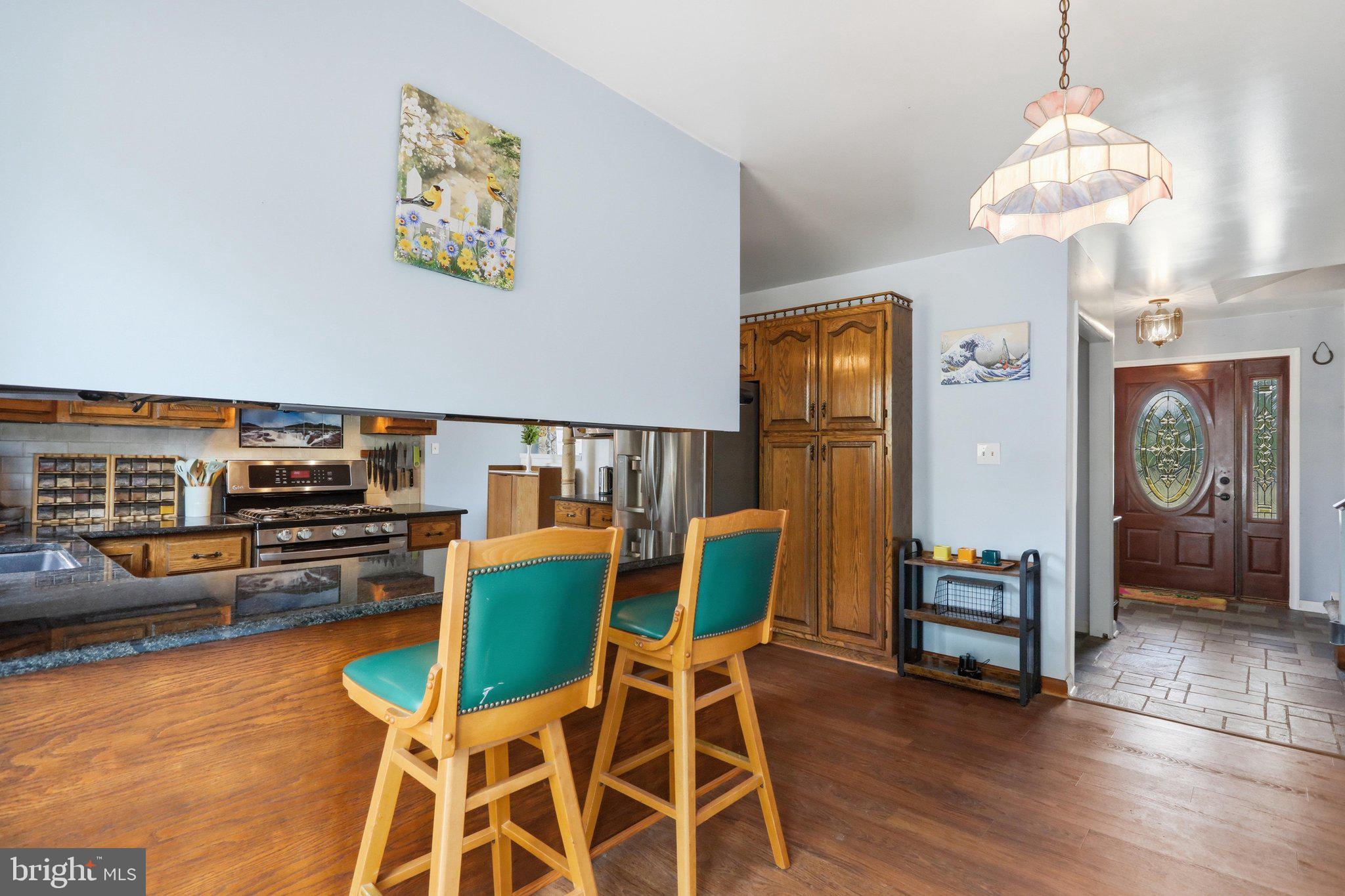 598 WHITE OAKS DRIVE