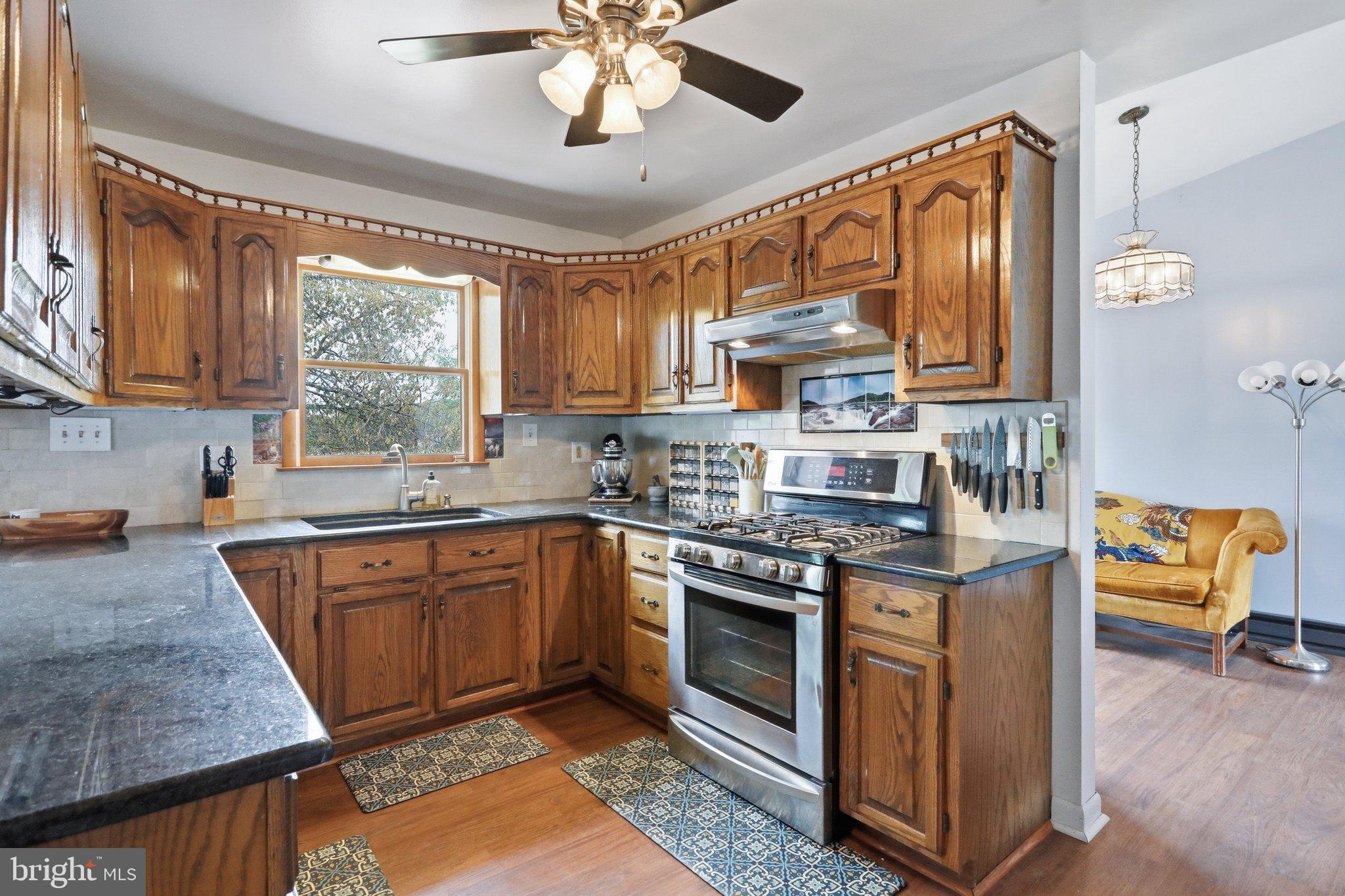 598 WHITE OAKS DRIVE