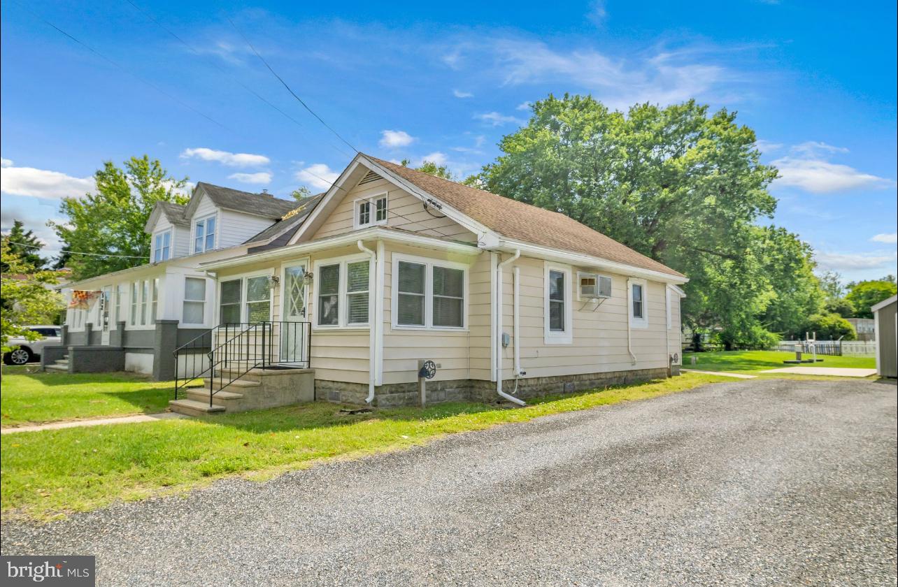 524 DENTON ROAD