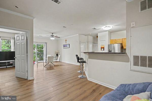 5172 WILLIAM COLIN COURT M M