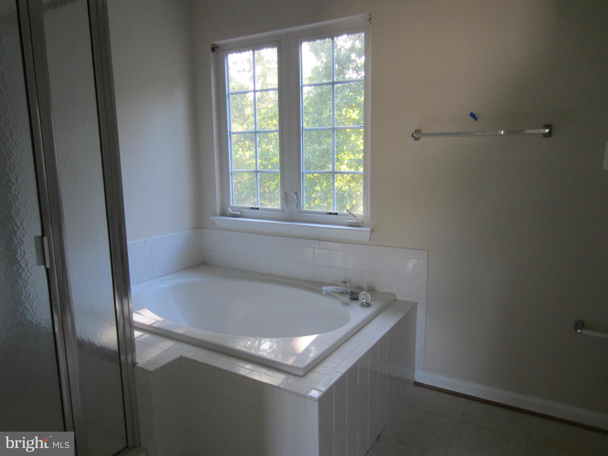 BEAU RIDGE - Residential Lease