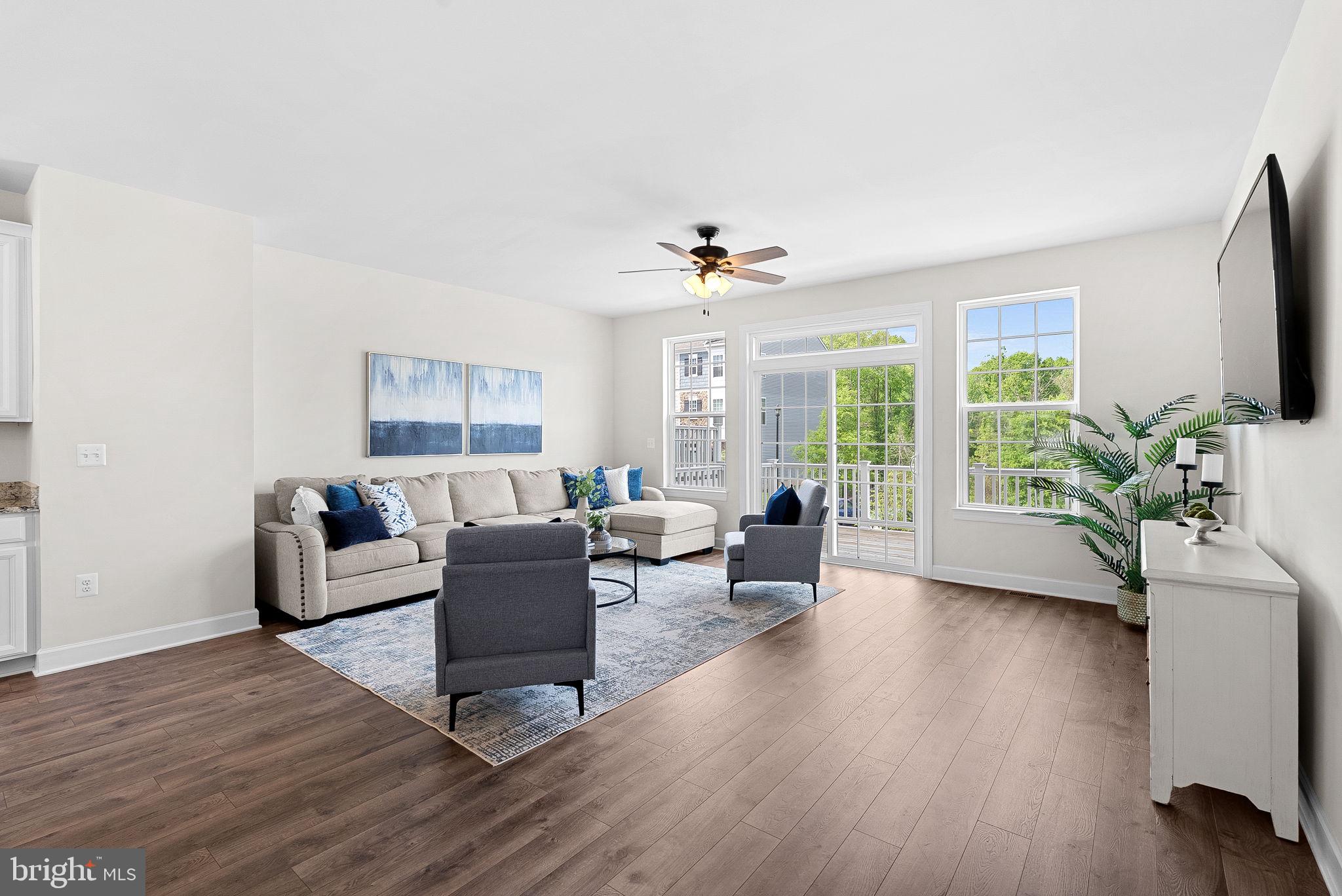 HAYMARKET CROSSING - Residential