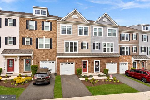 Tiny photo for 15292 Westham Court, HAYMARKET, VA 20169 (MLS # VAPW2115012)