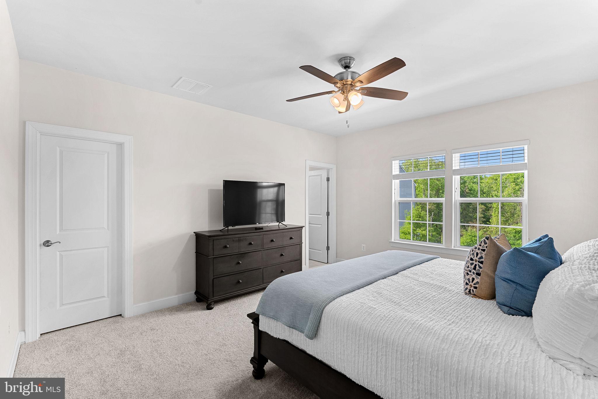 HAYMARKET CROSSING - Residential