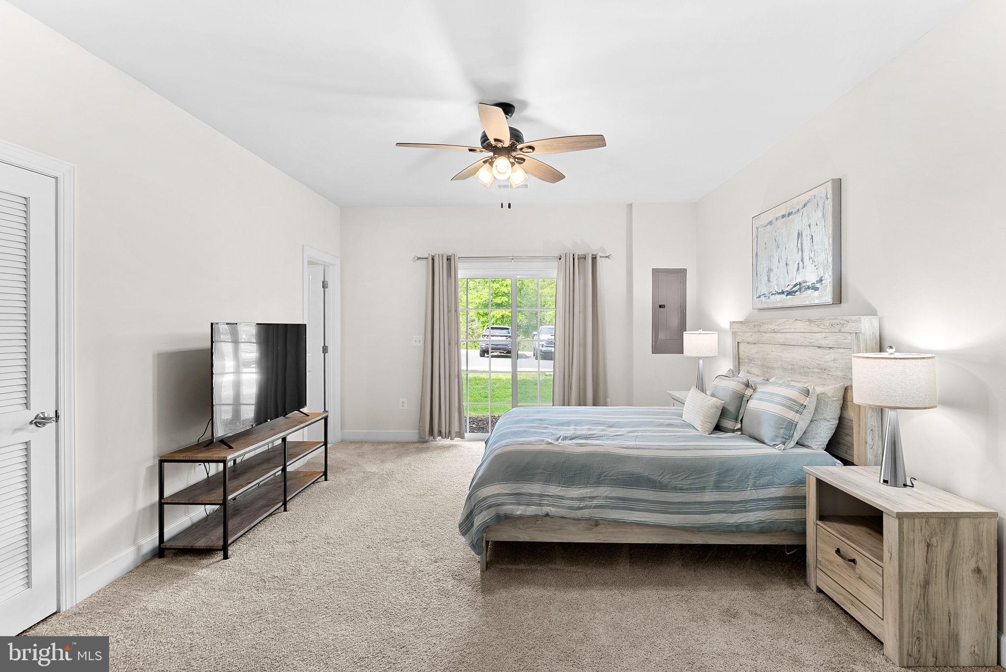 HAYMARKET CROSSING - Residential