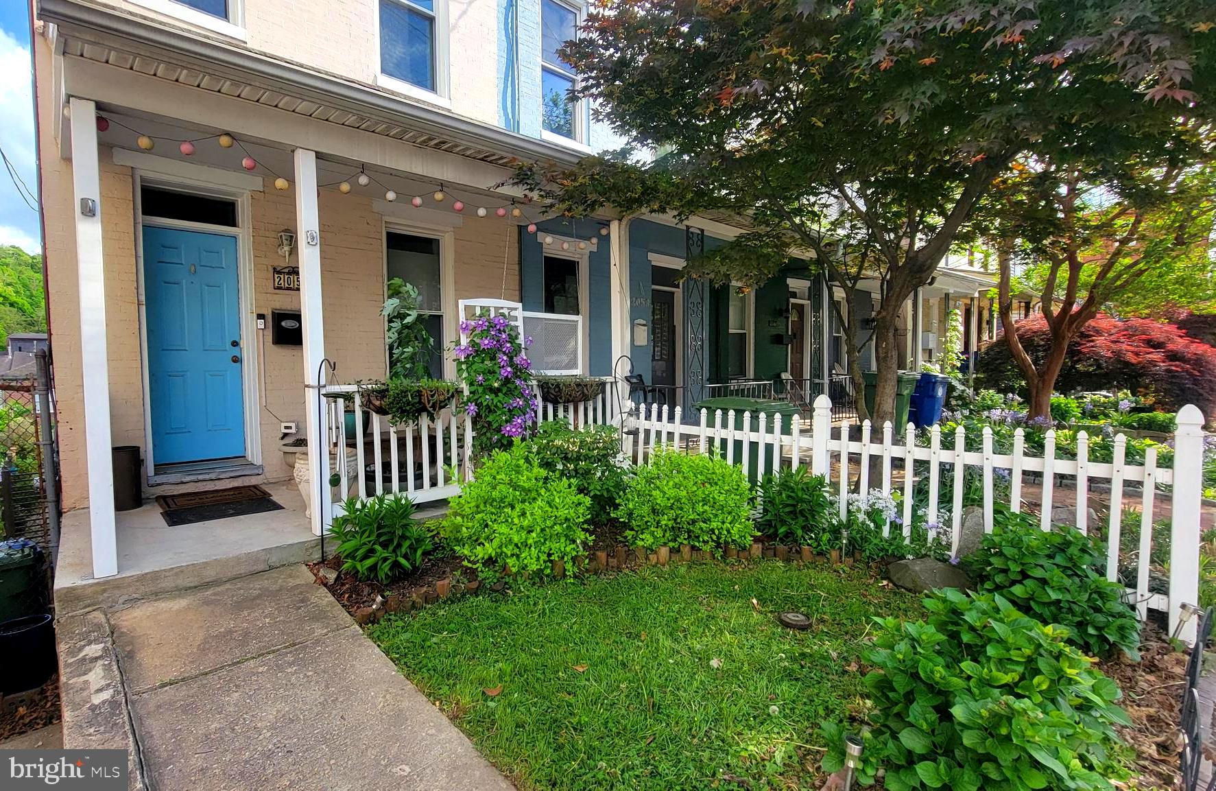 WOODBERRY - Residential Lease