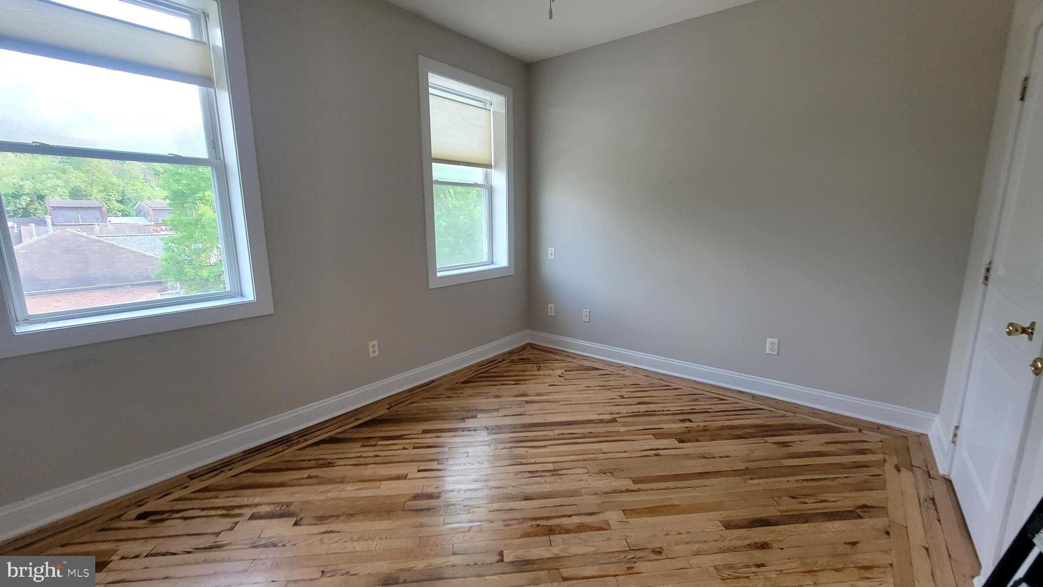 WOODBERRY - Residential Lease