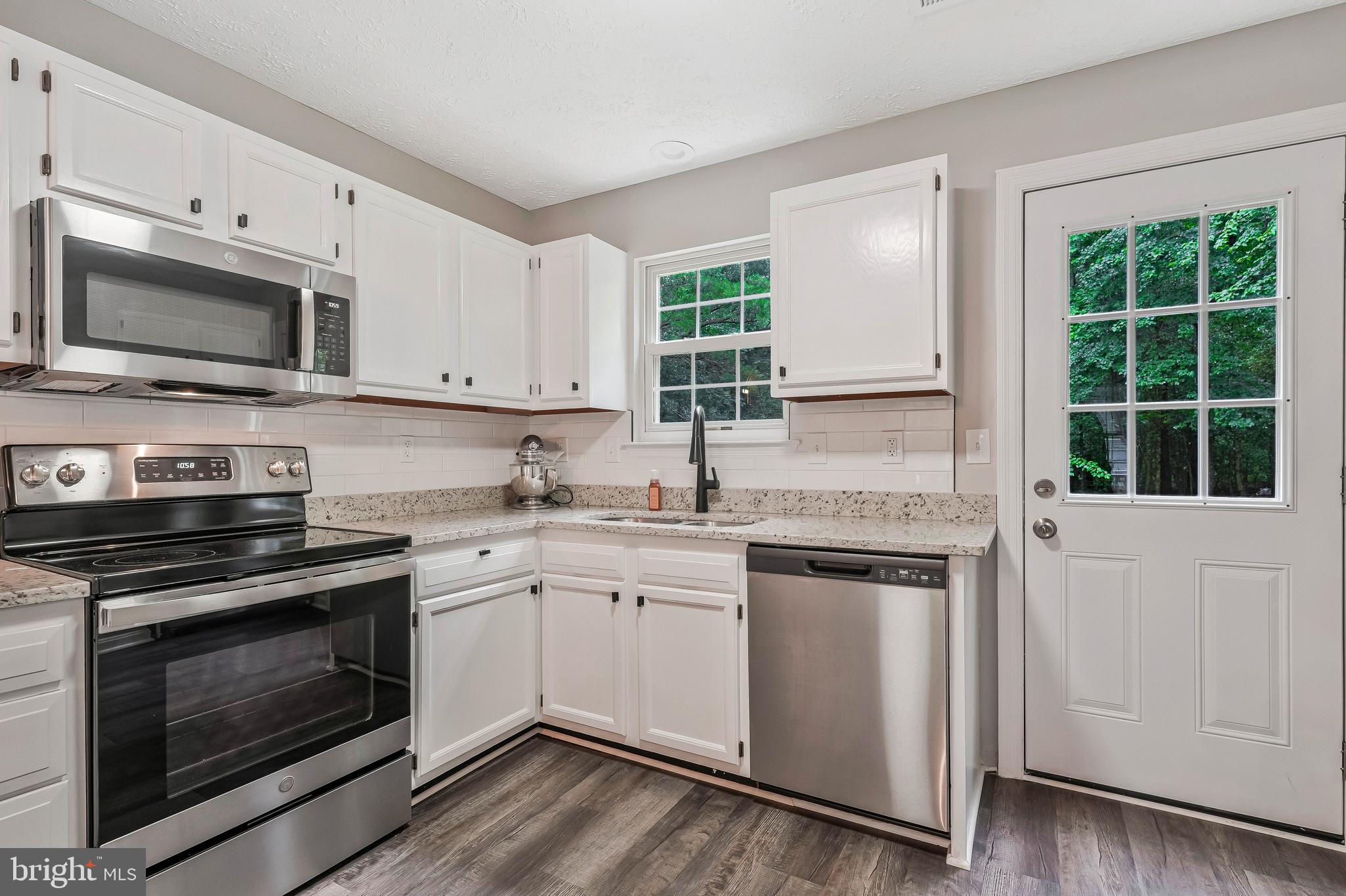 ST CHARLES SUB - HAMPSHIRE - Residential