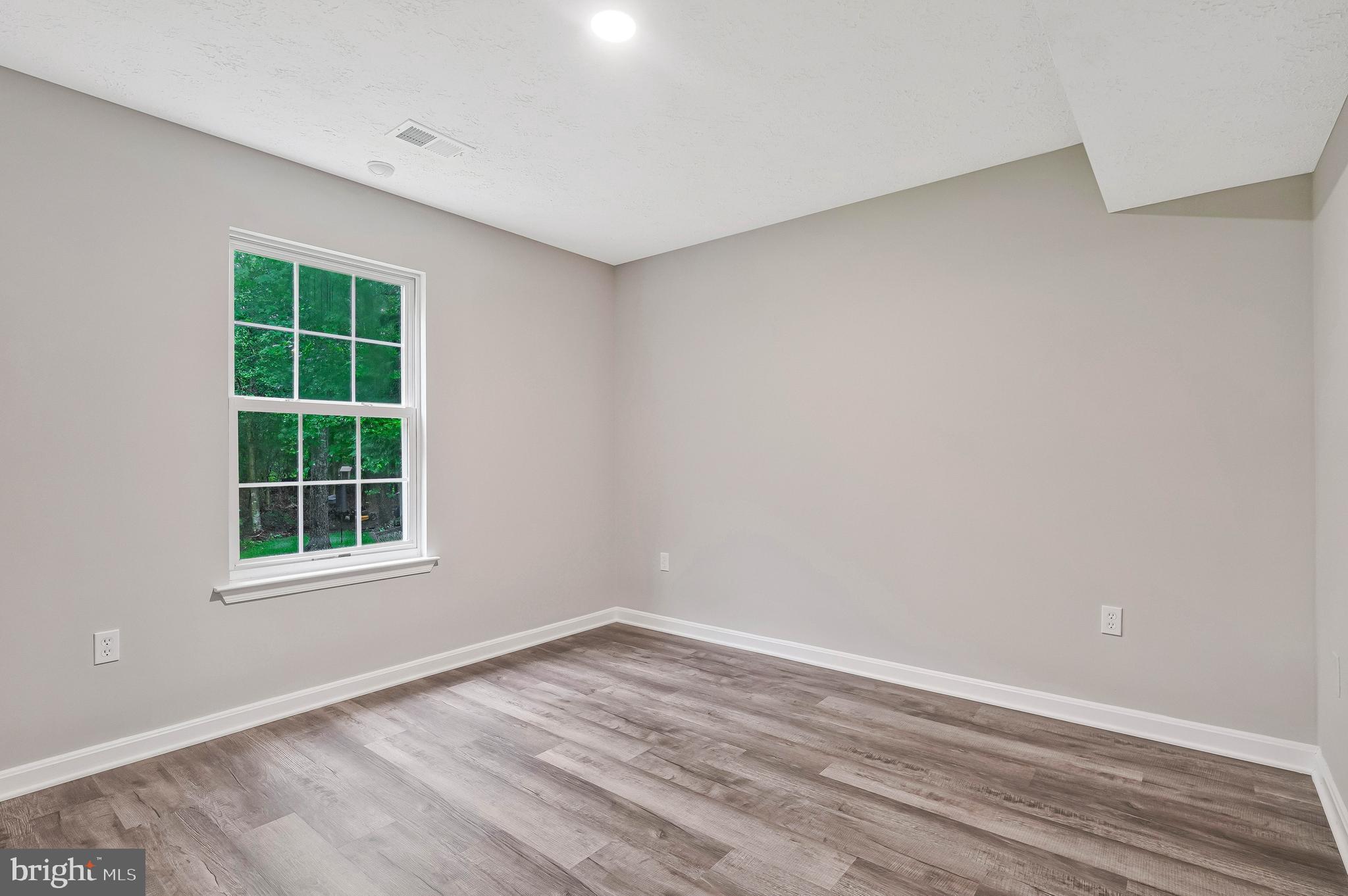 ST CHARLES SUB - HAMPSHIRE - Residential