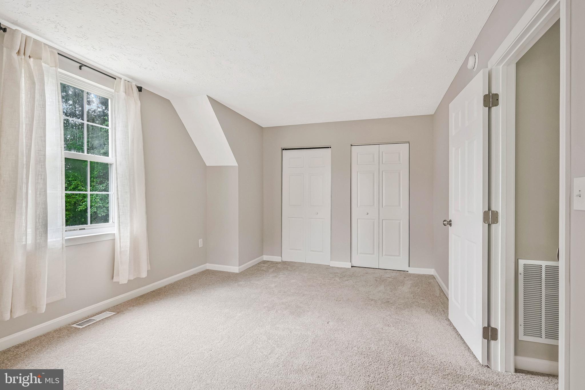 ST CHARLES SUB - HAMPSHIRE - Residential