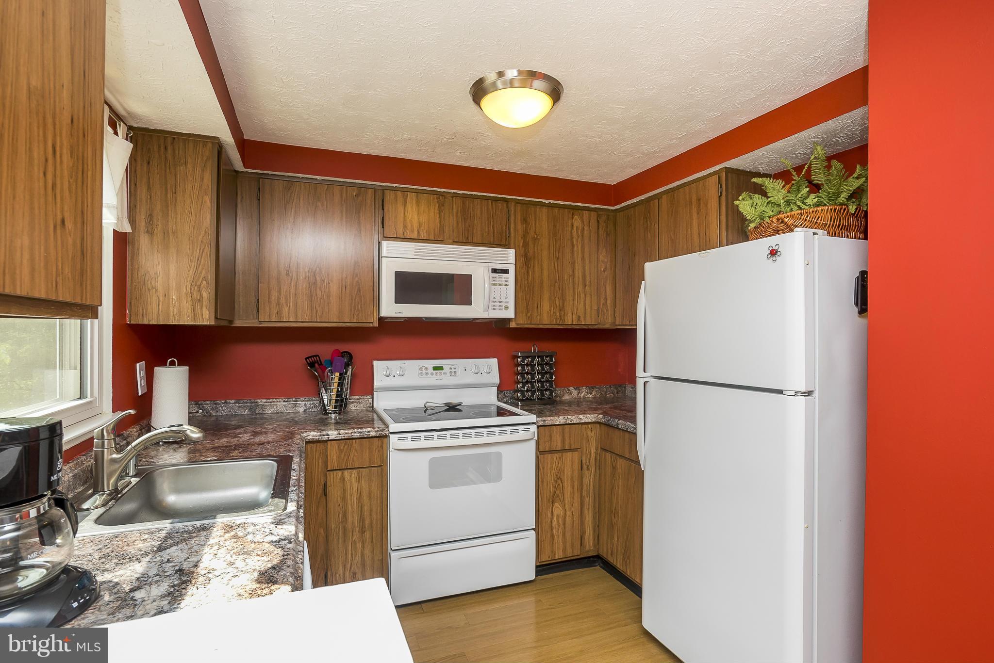 GLEN OAKS - Residential