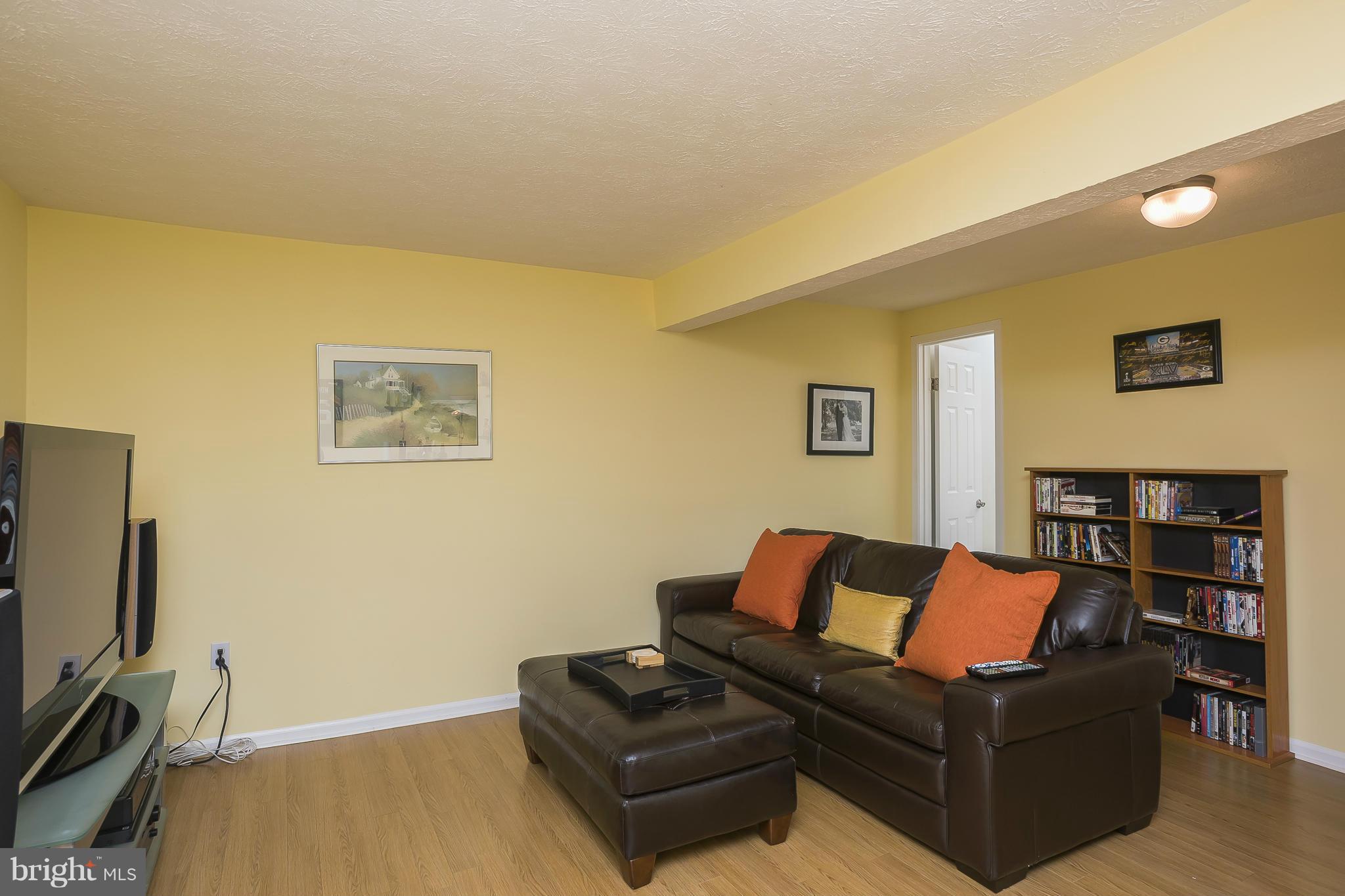 GLEN OAKS - Residential