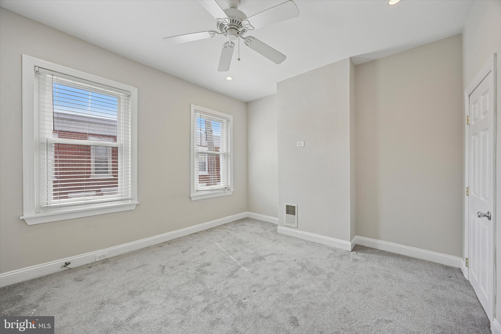 WHITMAN - Residential Lease