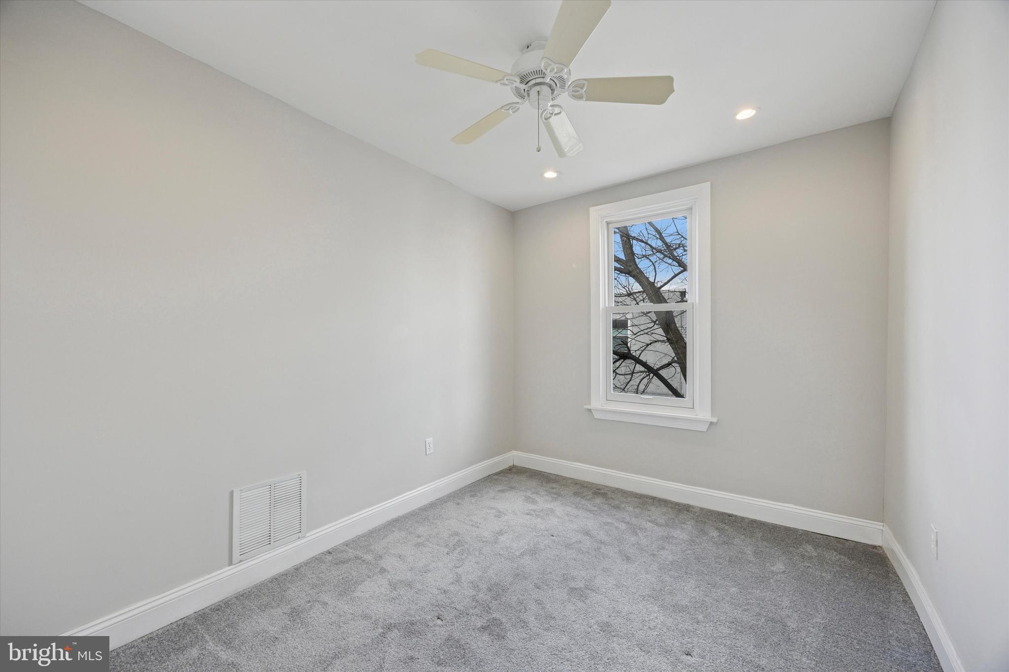 WHITMAN - Residential Lease