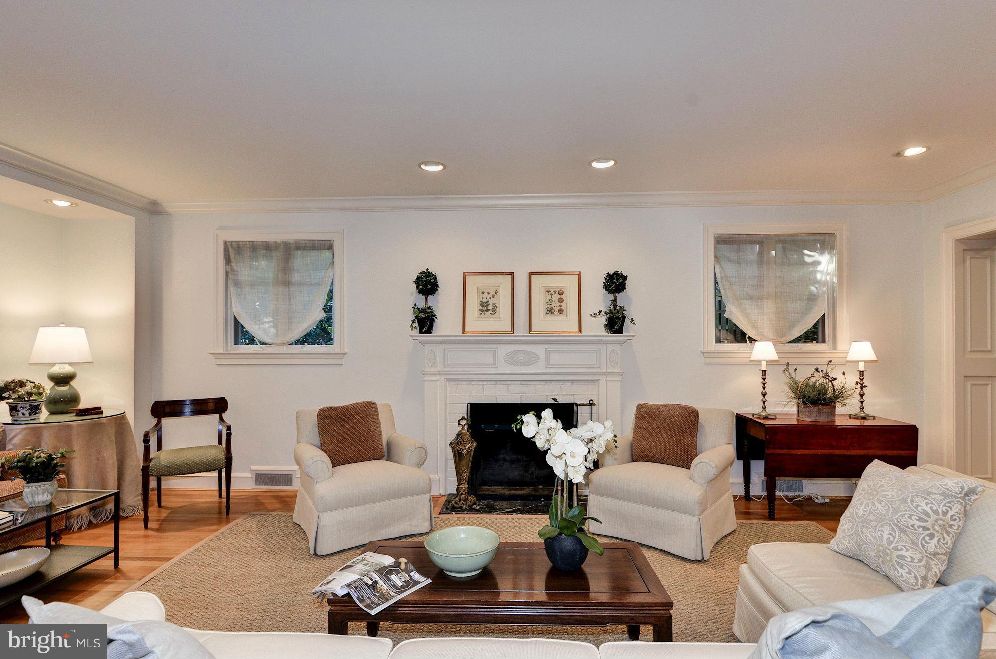 CHEVY CHASE - Residential