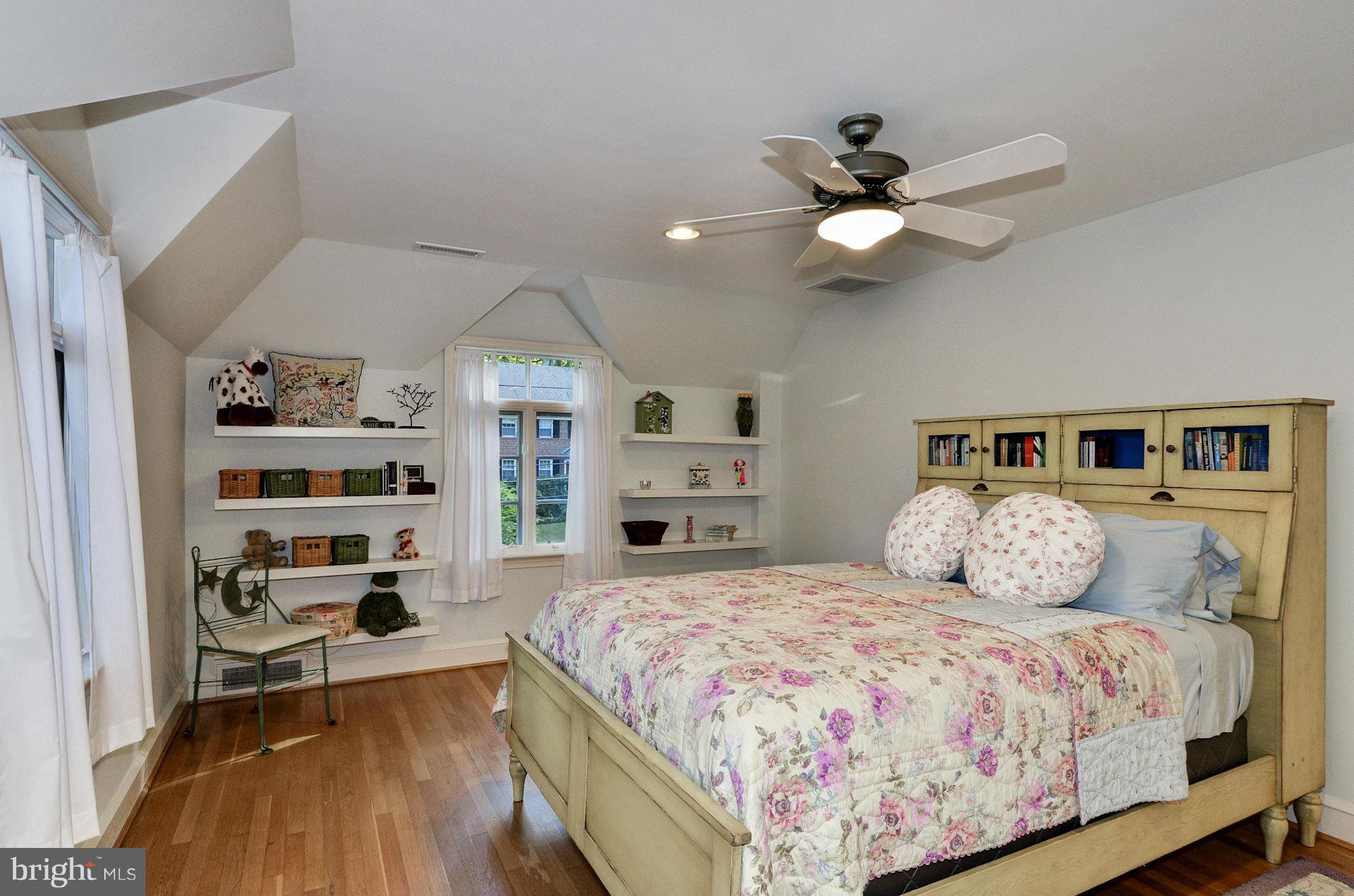 CHEVY CHASE - Residential