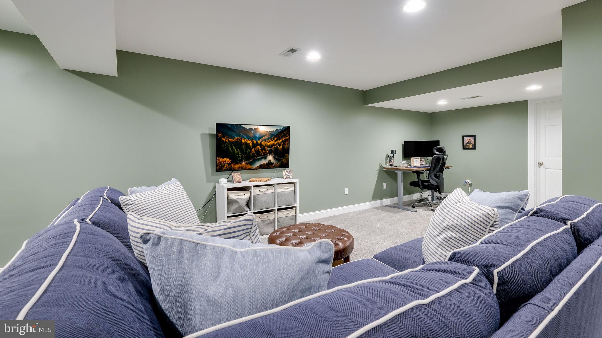 WOODSPRING MEADOWS - Residential