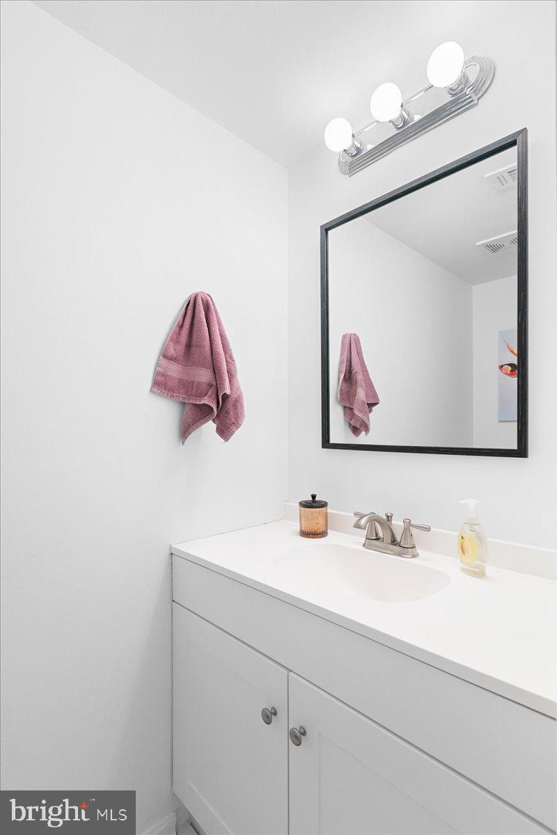 KEENE MILL WOODS - Residential