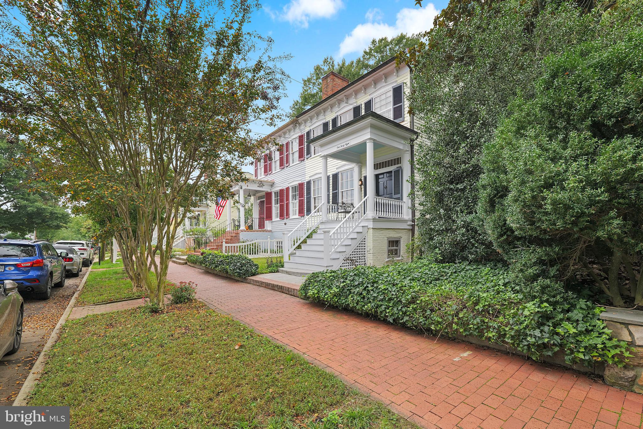 HISTORIC DISTRICT - Residential