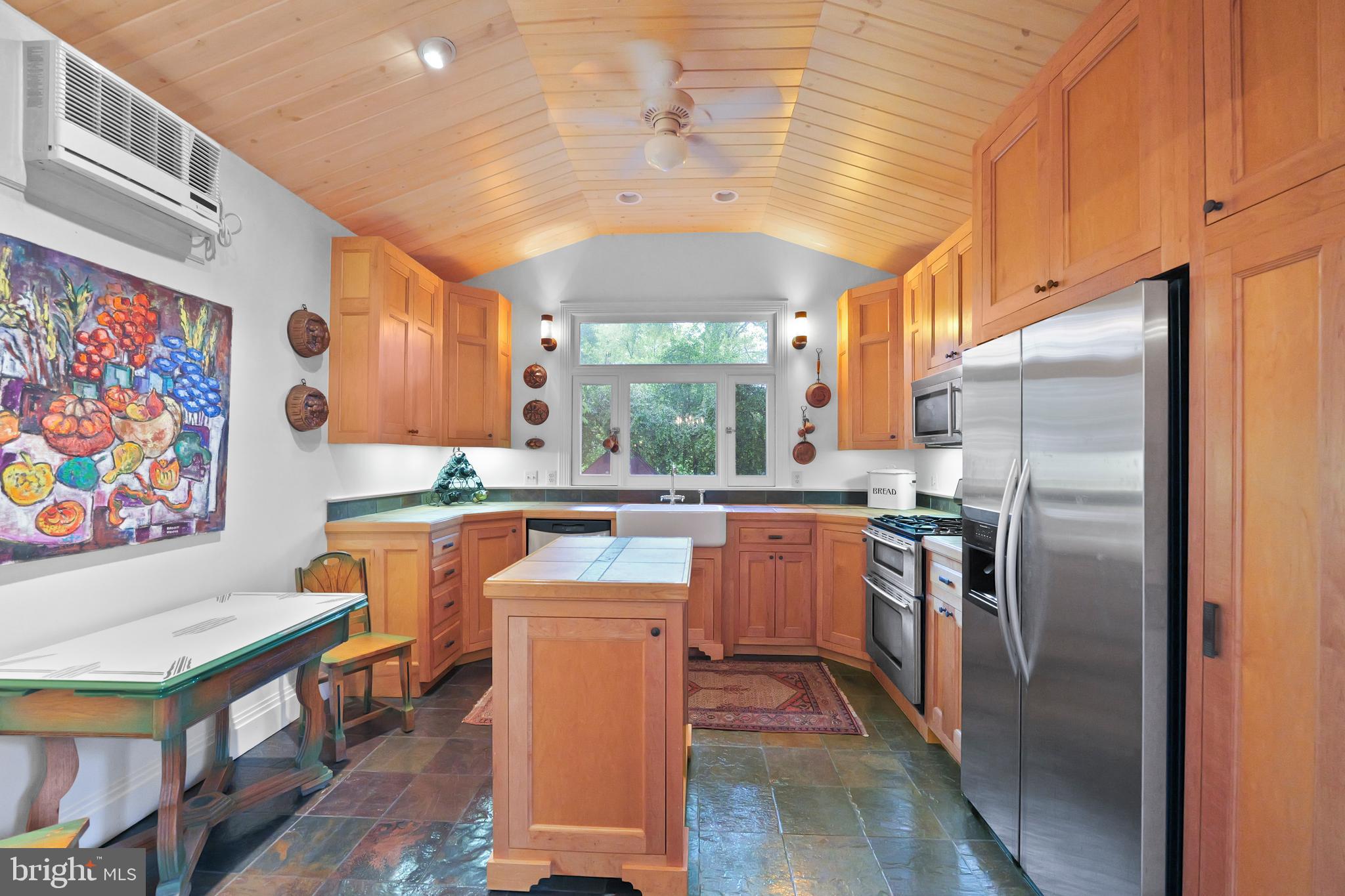 HISTORIC DISTRICT - Residential