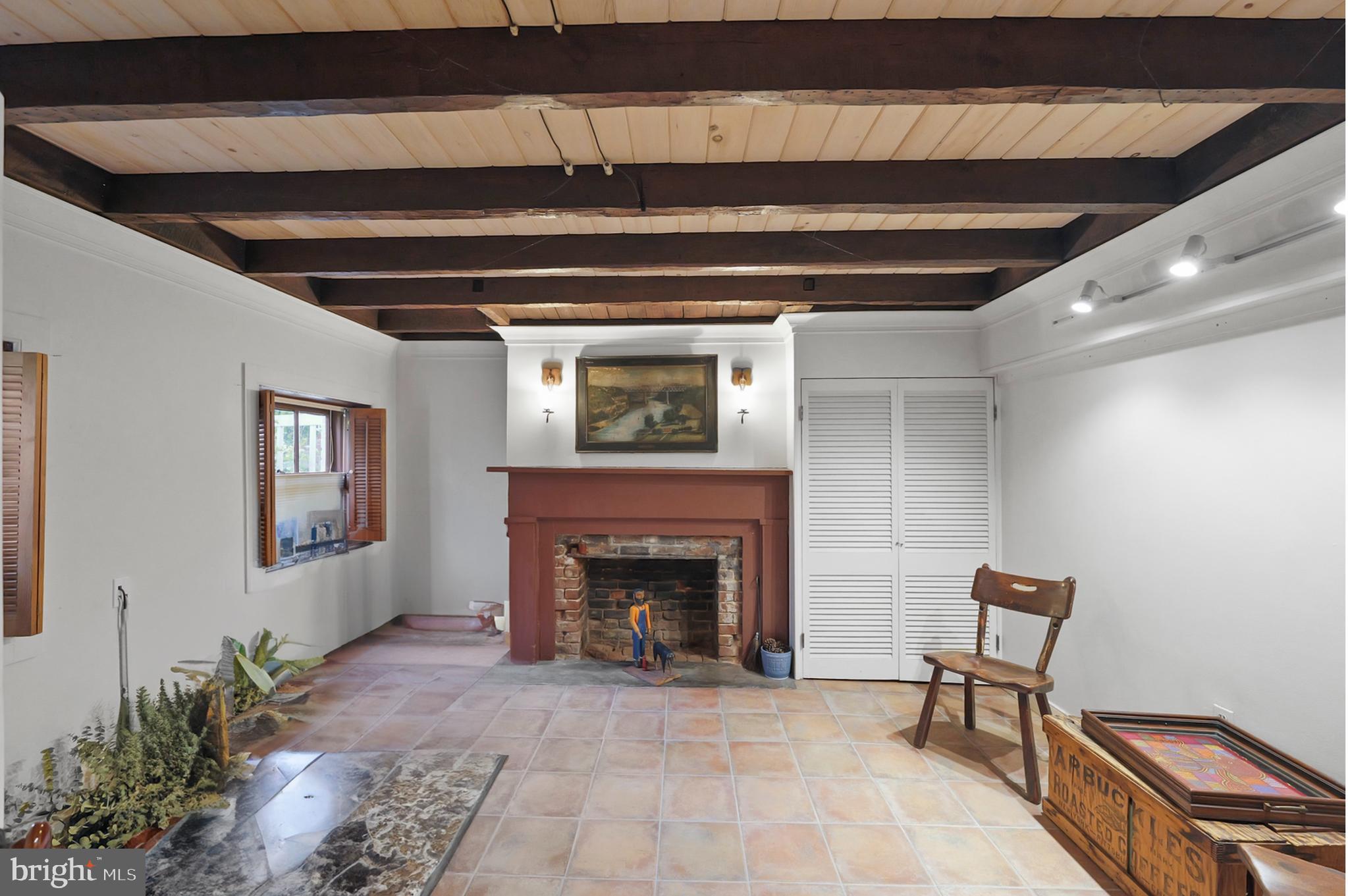 HISTORIC DISTRICT - Residential