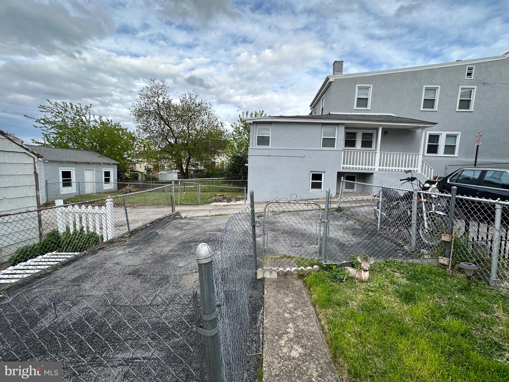 ACORN HILL - Residential