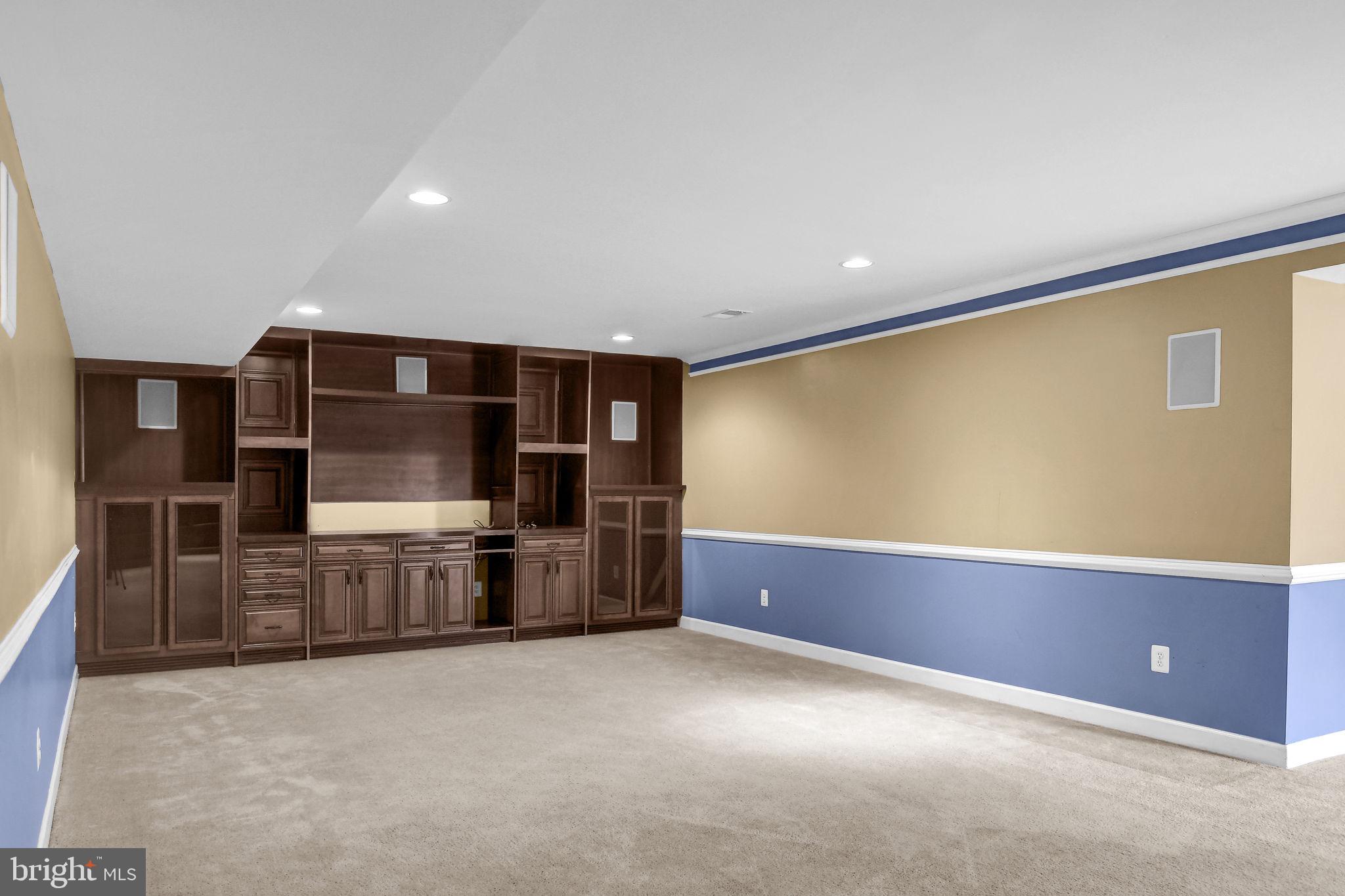 SPRIGGS RUN ESTATES - Residential