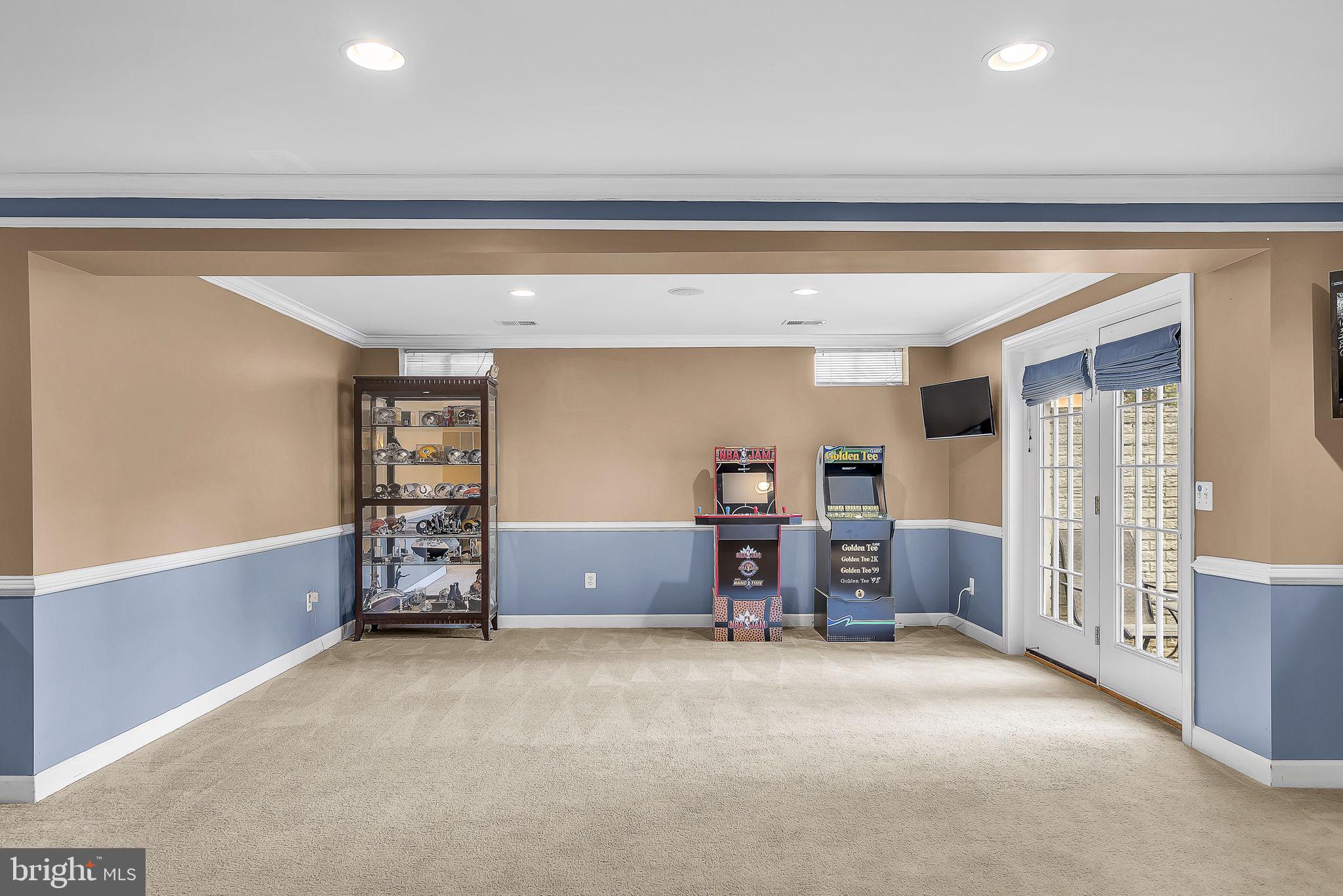 SPRIGGS RUN ESTATES - Residential