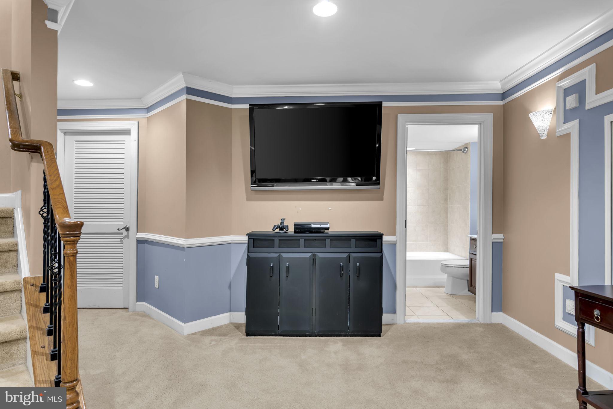 SPRIGGS RUN ESTATES - Residential