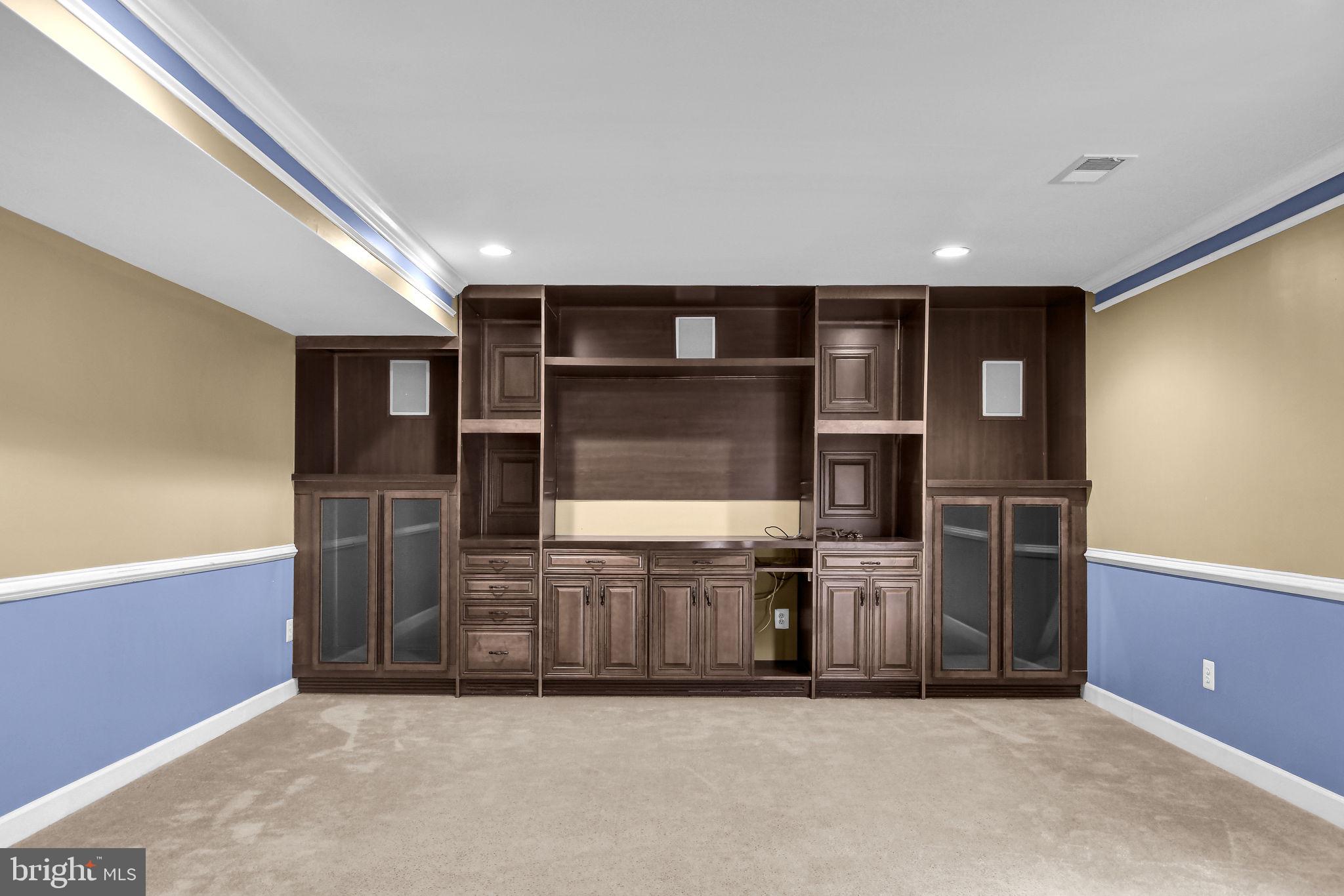 SPRIGGS RUN ESTATES - Residential