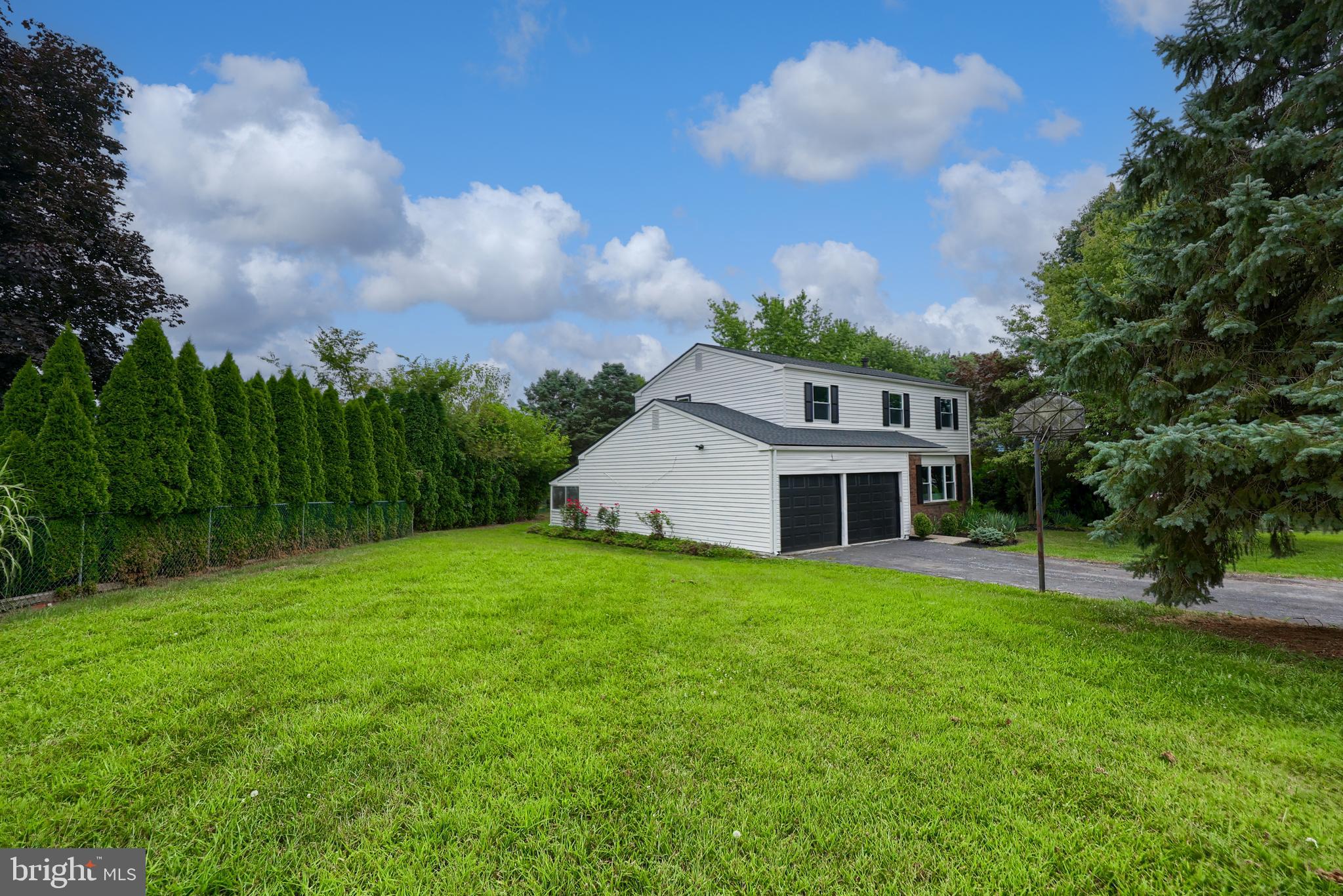 728 BLUE JAY ROAD