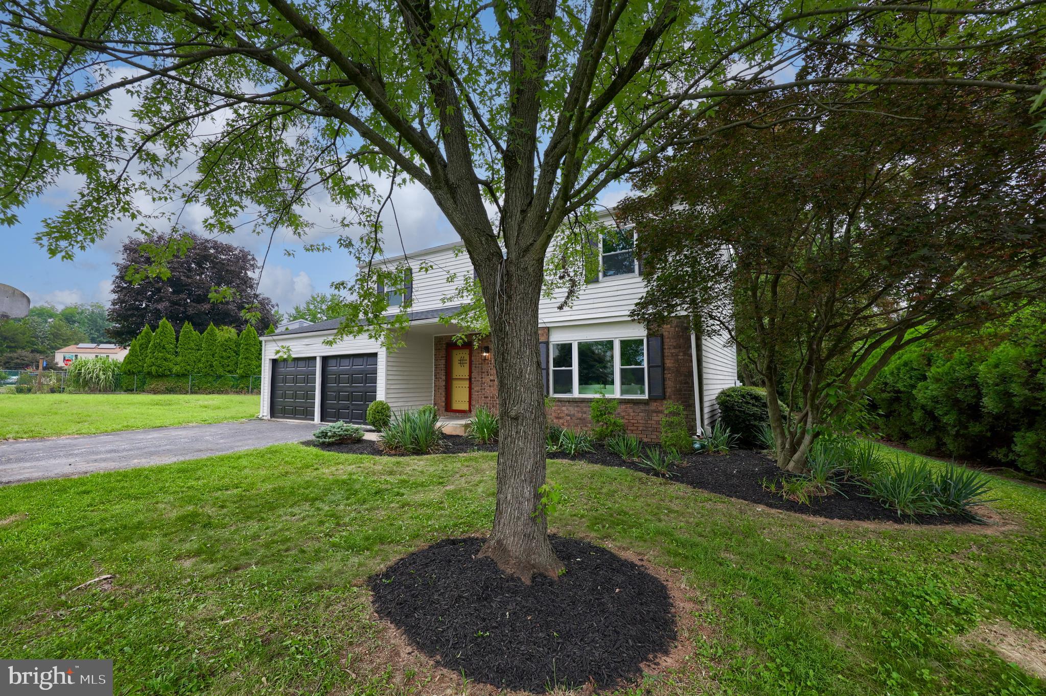 728 BLUE JAY ROAD