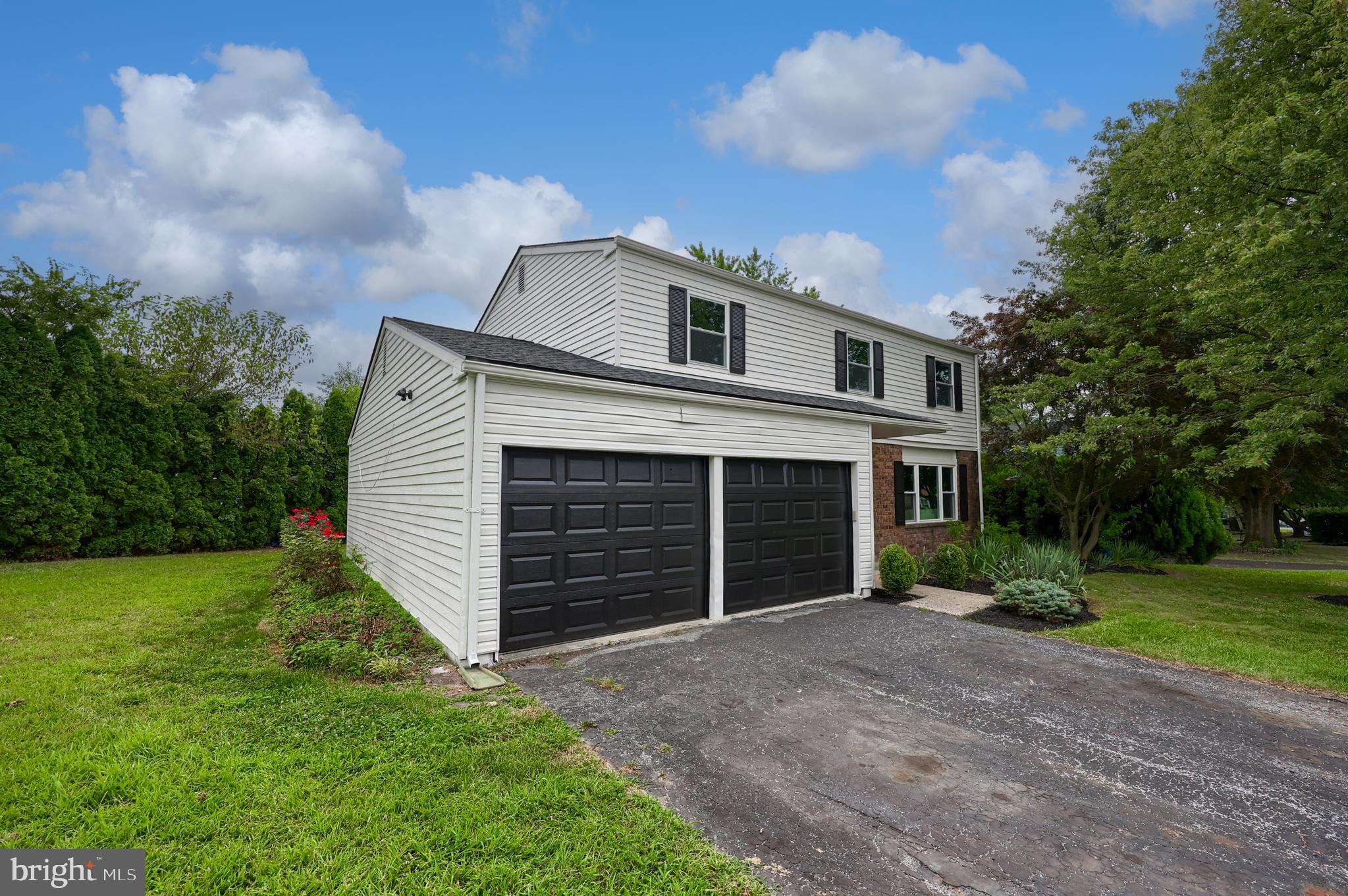 728 BLUE JAY ROAD
