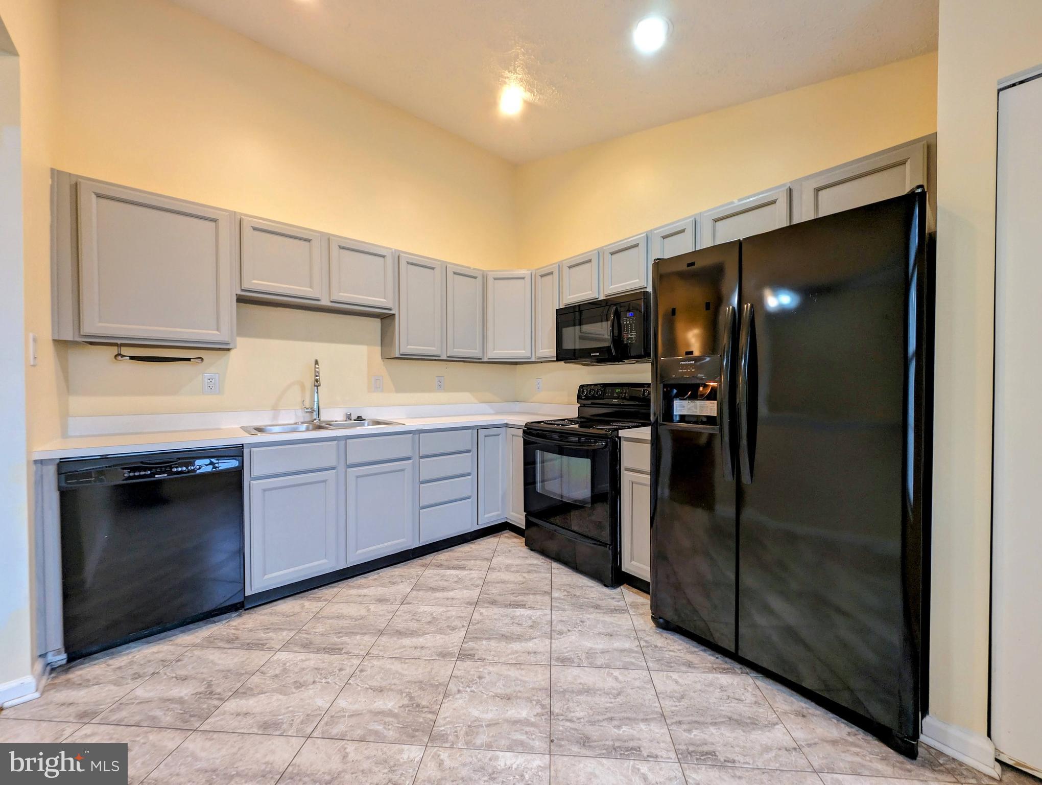 BALLENGER POINT CONDOS - Residential Lease