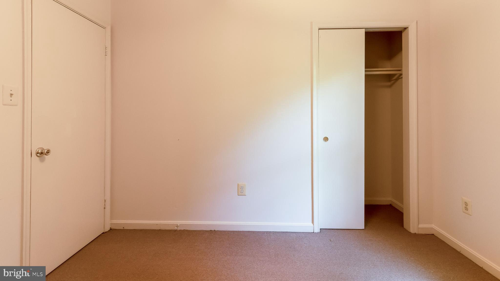 COLLEGE PARK - Residential Lease