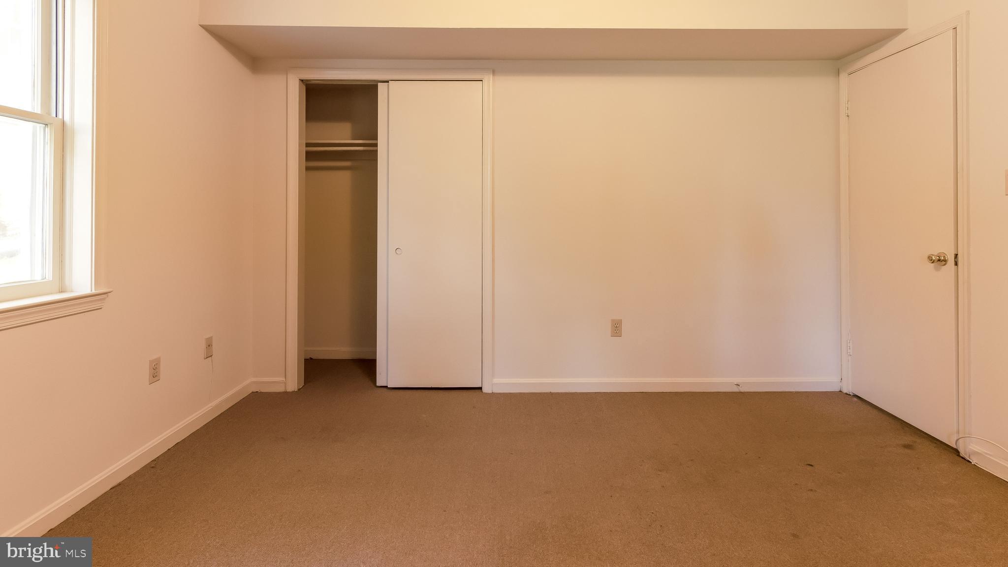 COLLEGE PARK - Residential Lease