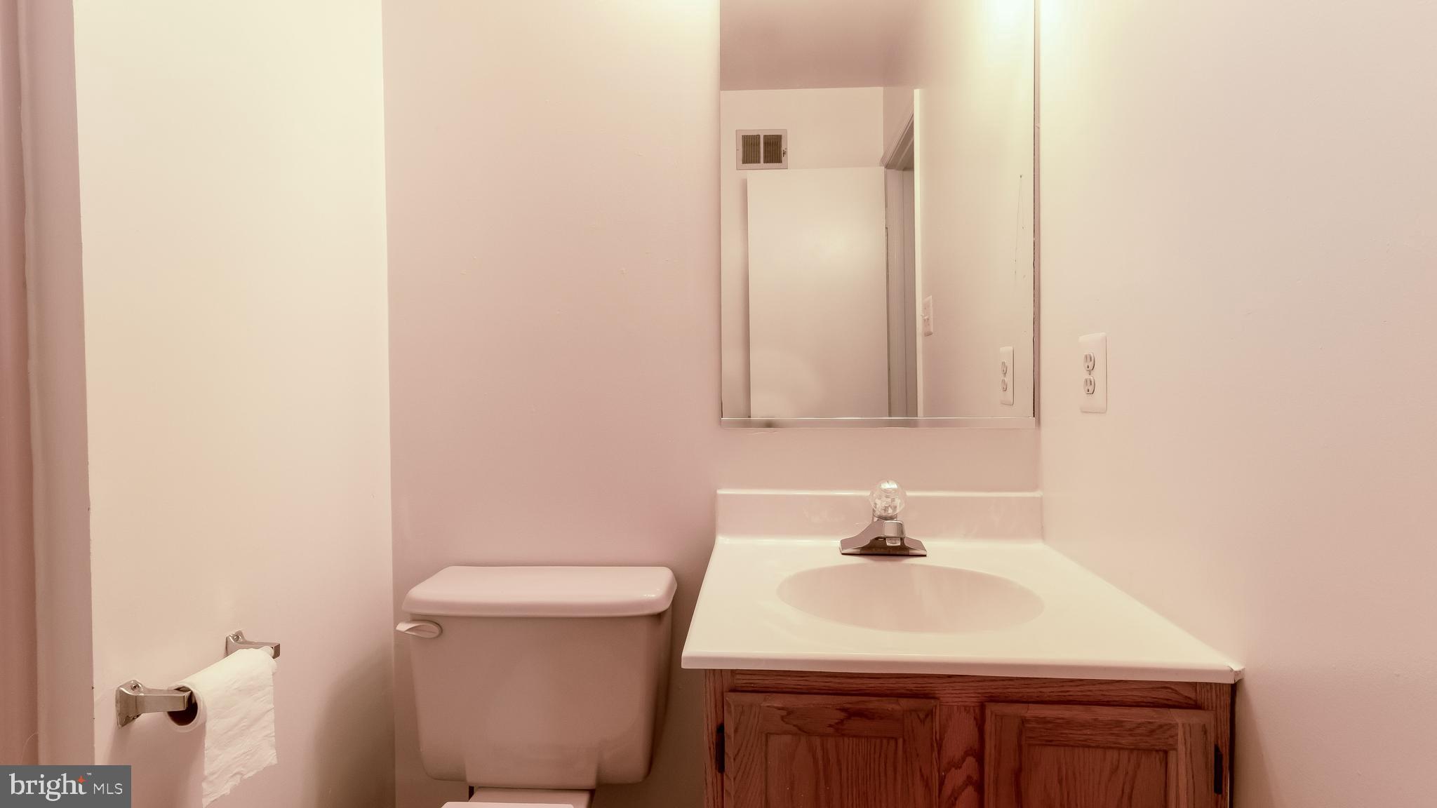 COLLEGE PARK - Residential Lease