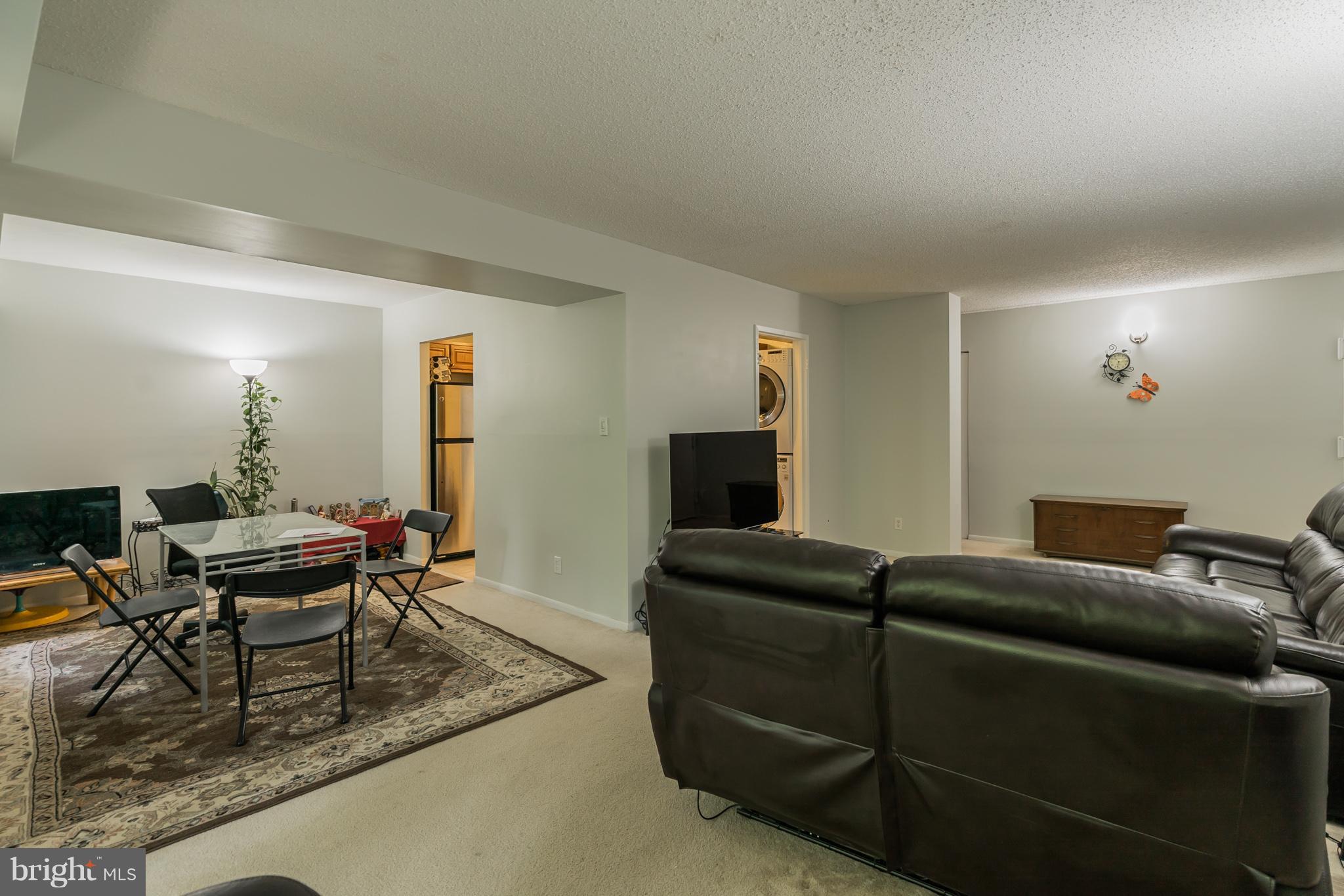 HUNTERS WOODS VILLAGE - Residential Lease