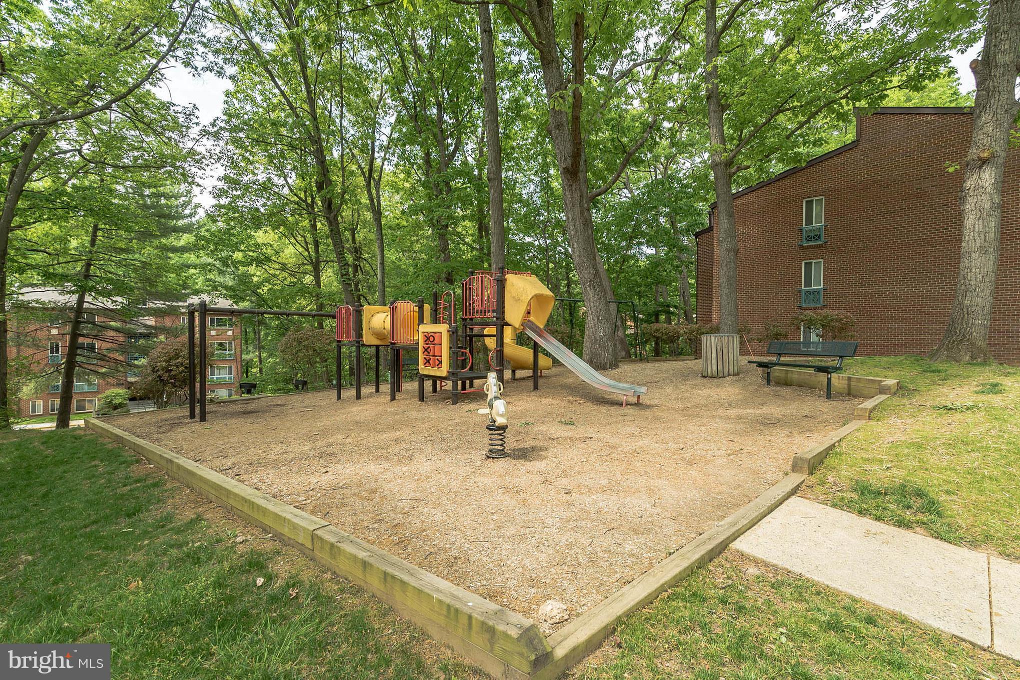 HUNTERS WOODS VILLAGE - Residential Lease