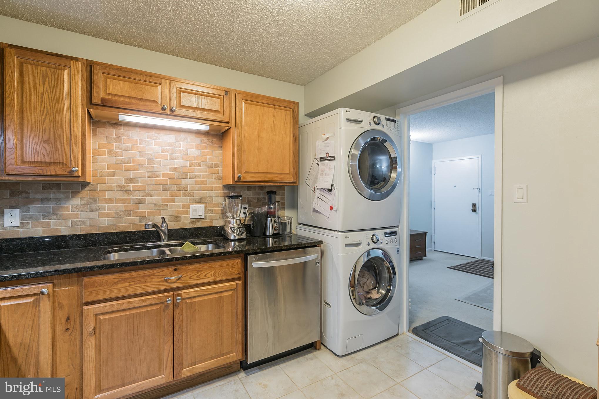 HUNTERS WOODS VILLAGE - Residential Lease