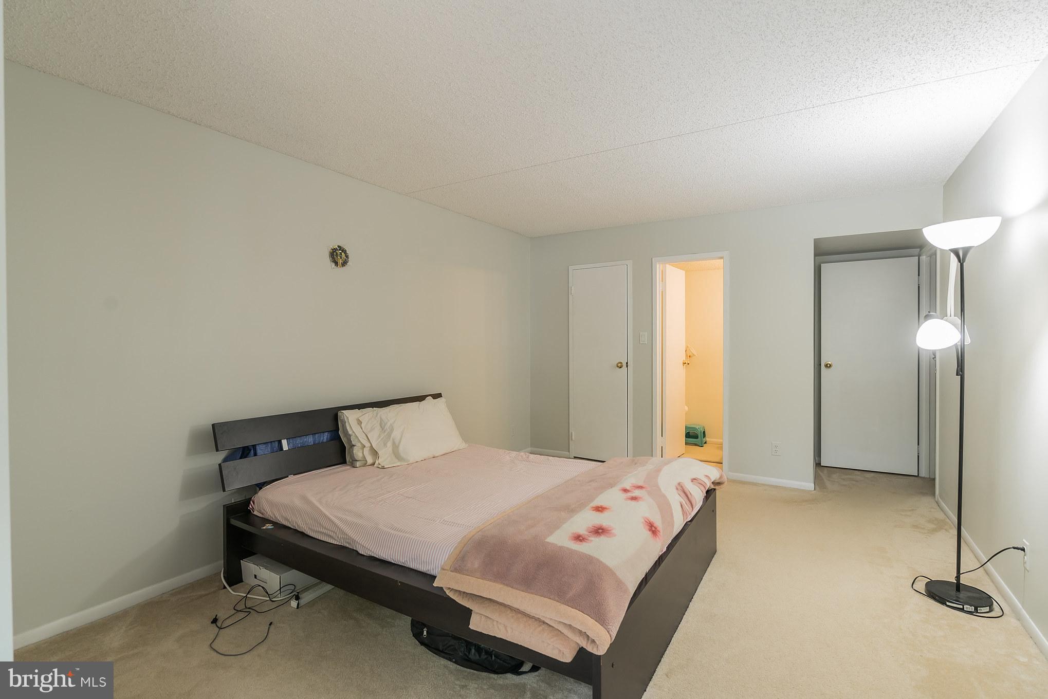 HUNTERS WOODS VILLAGE - Residential Lease