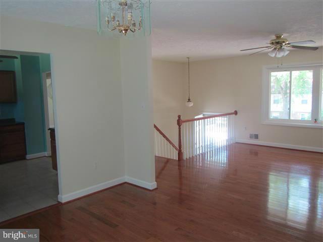 DALE CITY - Residential Lease