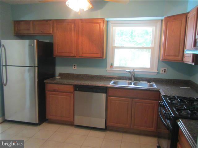 DALE CITY - Residential Lease