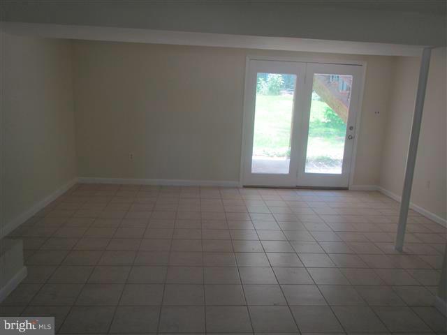 DALE CITY - Residential Lease