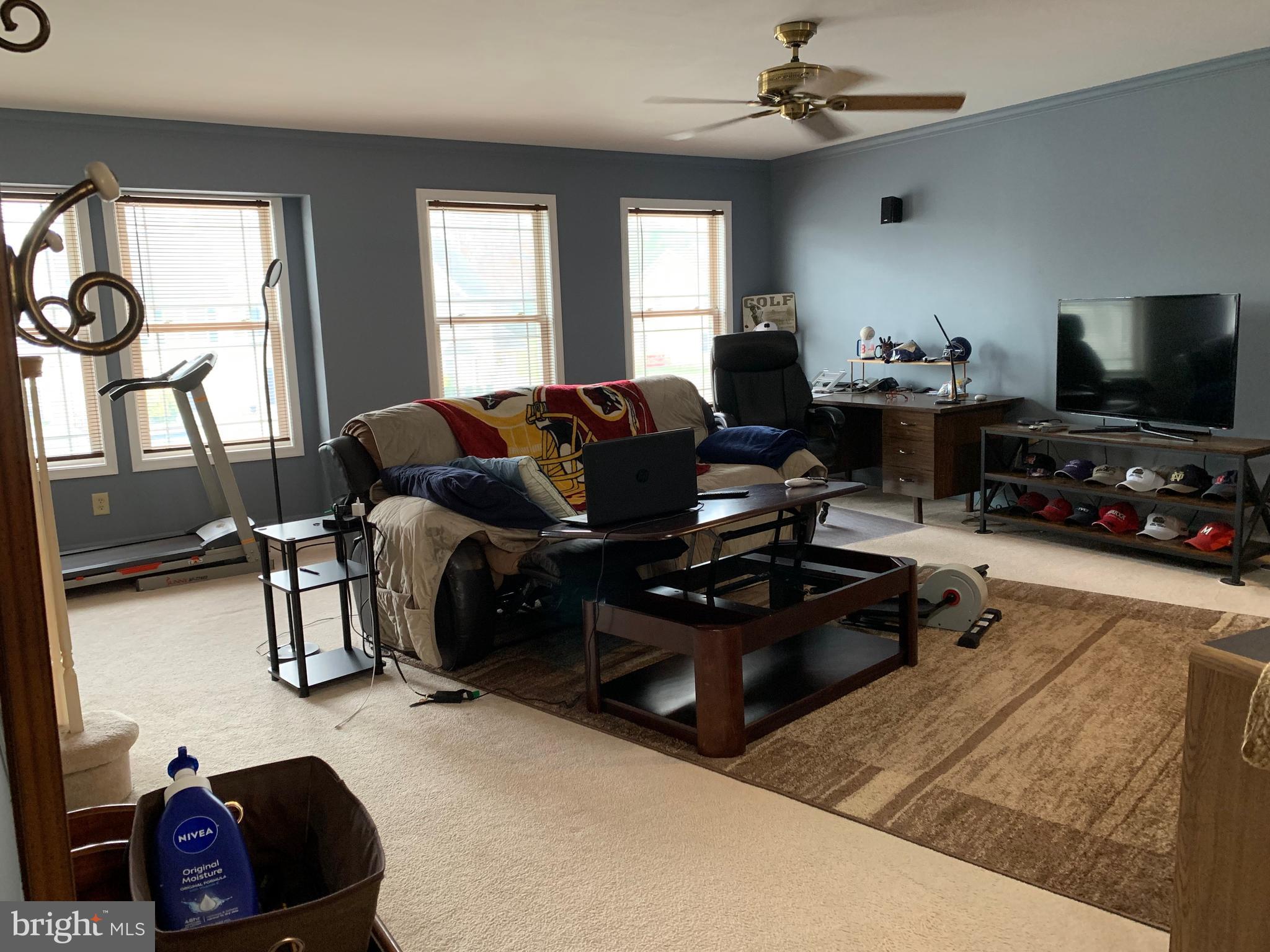 LOCUST HILL - Residential