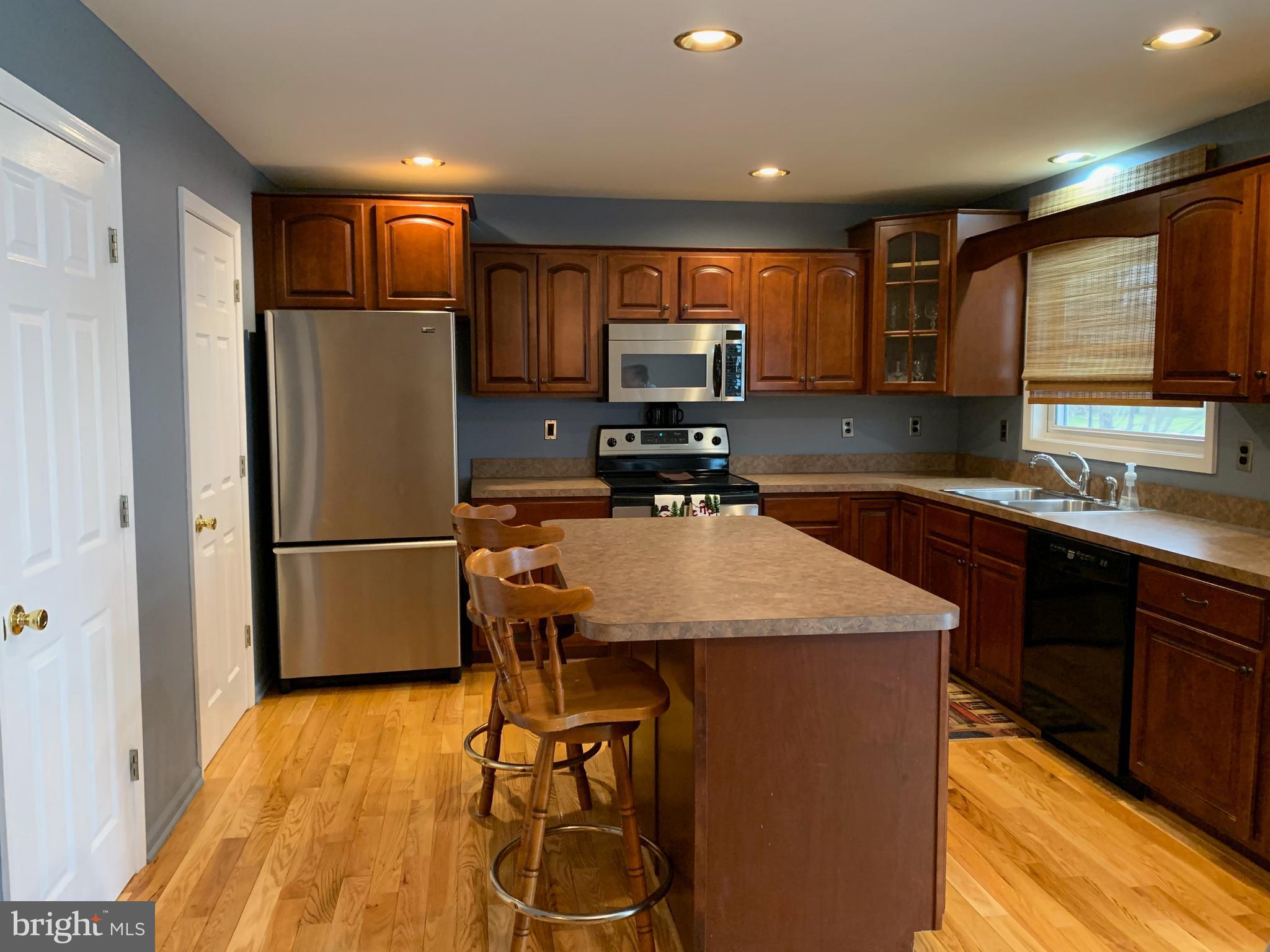 LOCUST HILL - Residential