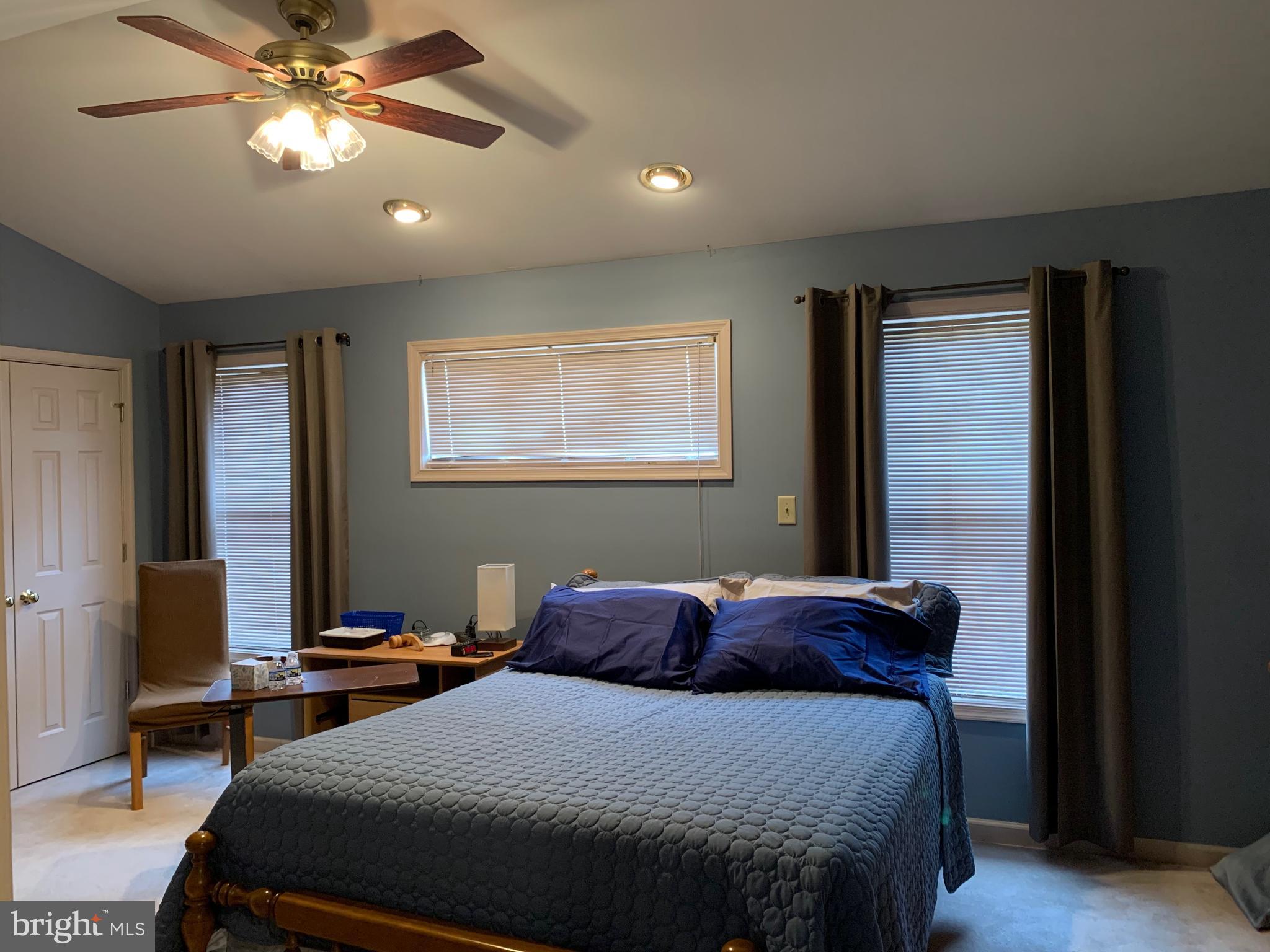 LOCUST HILL - Residential