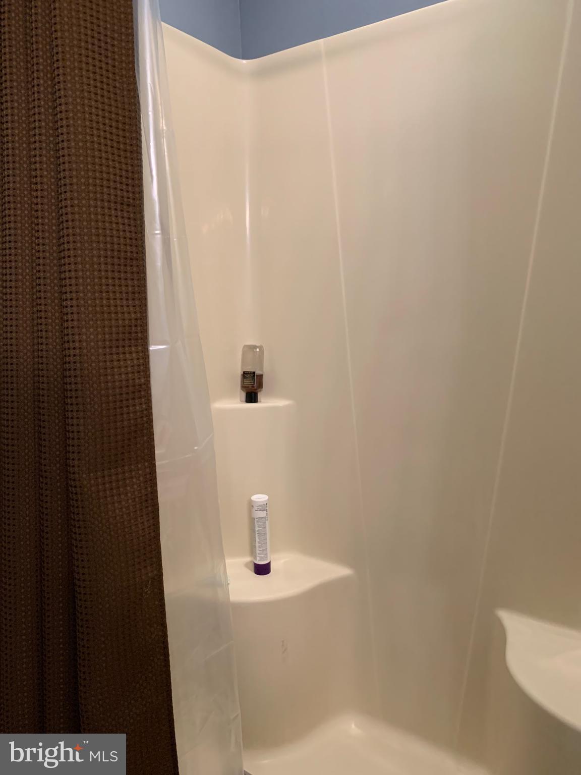 LOCUST HILL - Residential