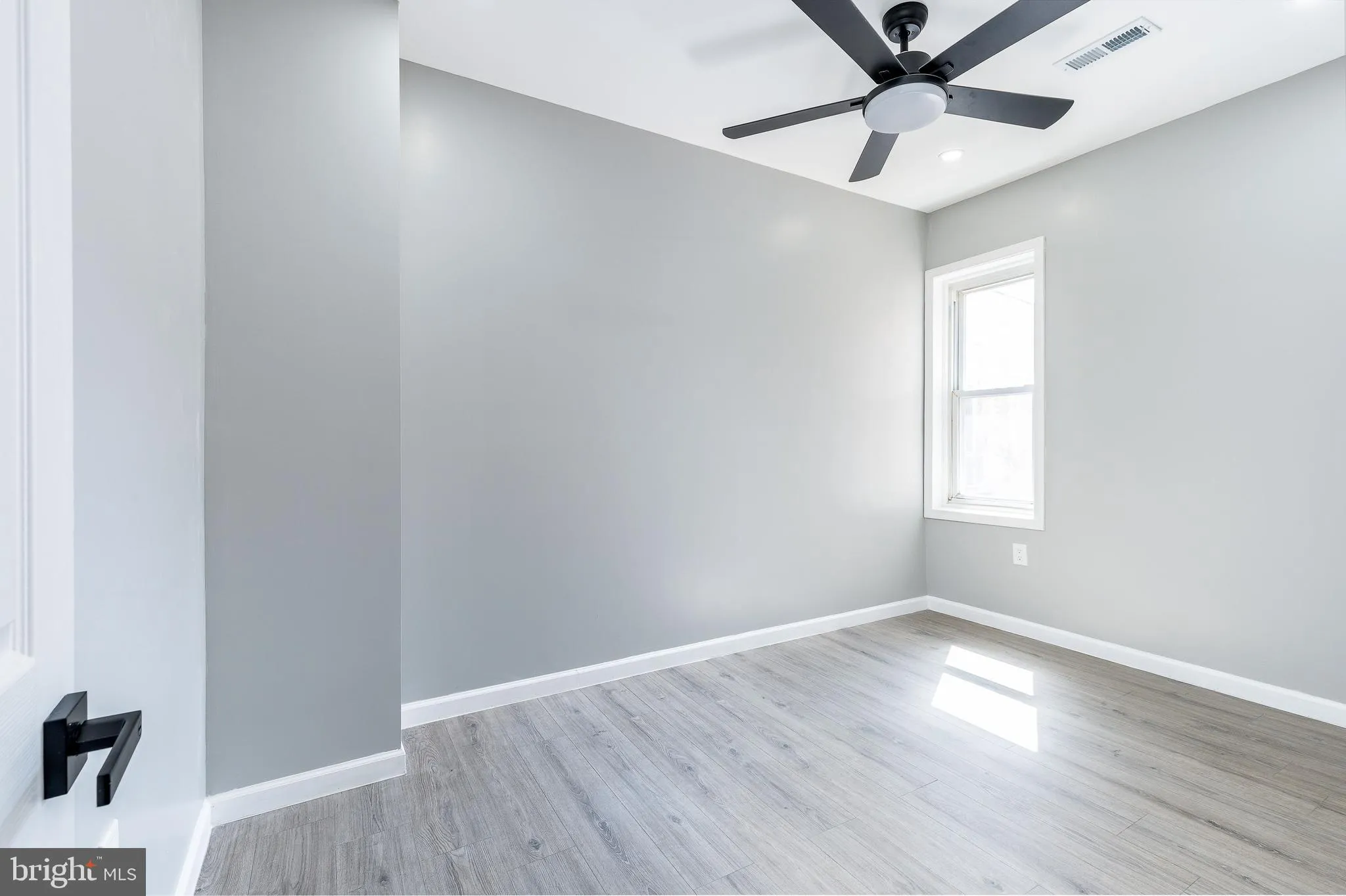 Philadelphia, Pennsylvania 19143, United States, 3 Bedrooms Bedrooms, ,3 BathroomsBathrooms,Residential,Active,139205