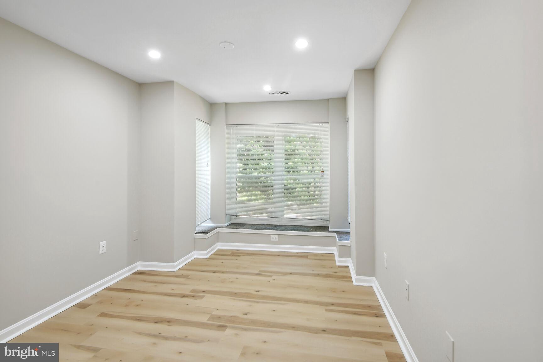 H STREET CORRIDOR - Residential Lease
